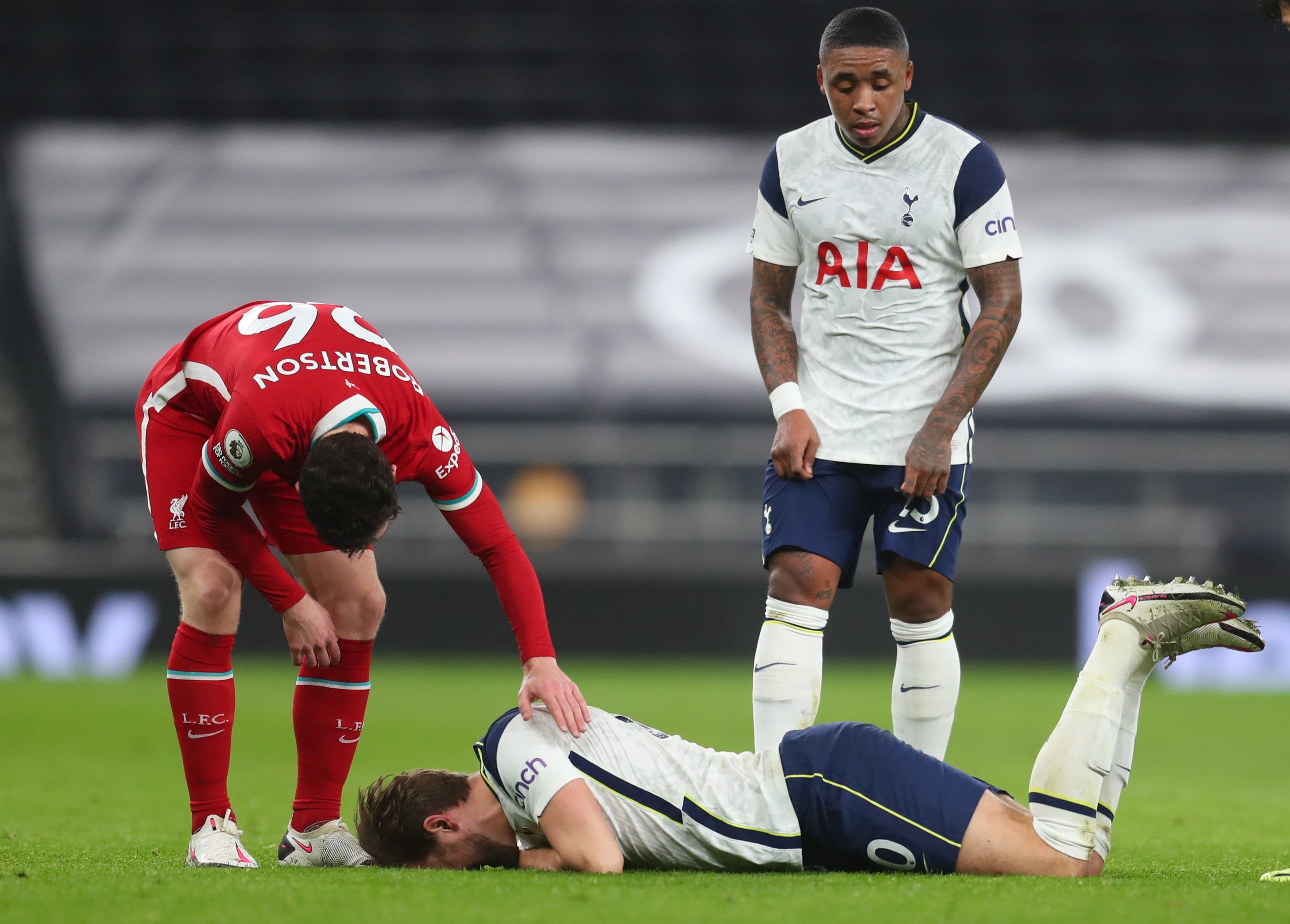 Liverpool dau voi Tottenham anh 4