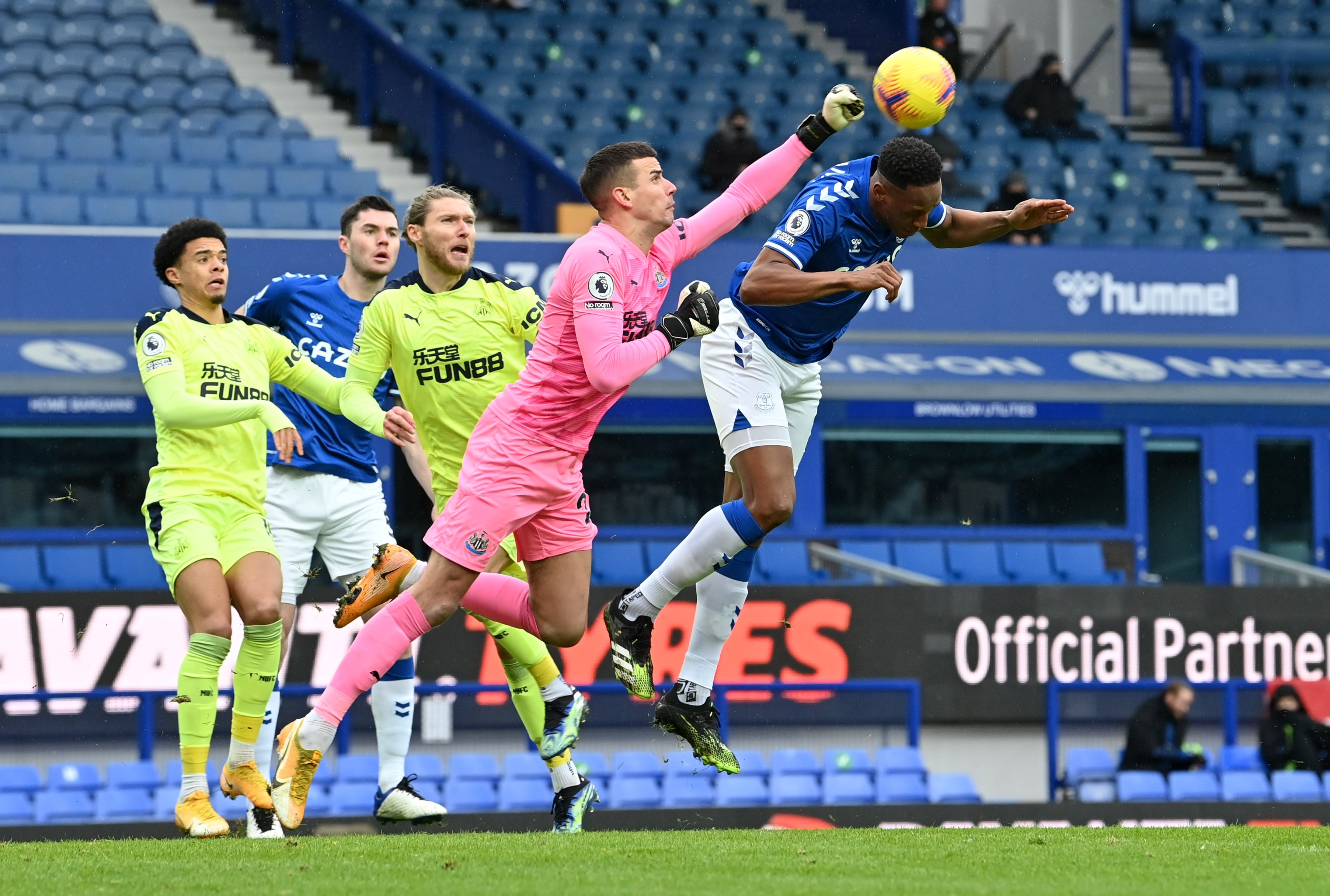 James Rodriguez tro lai anh 2