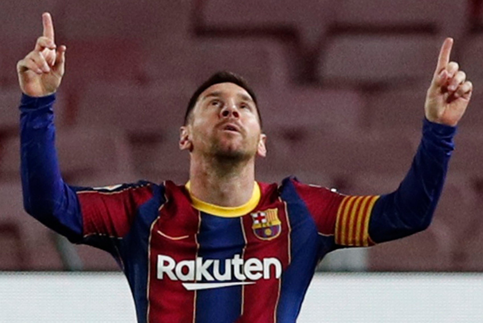 Messi ghi ban giup Barca lay vi tri nhi bang cua Real Madrid hinh anh