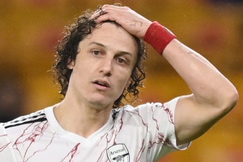 Arsenal khang cao the do cua Luiz bat thanh hinh anh