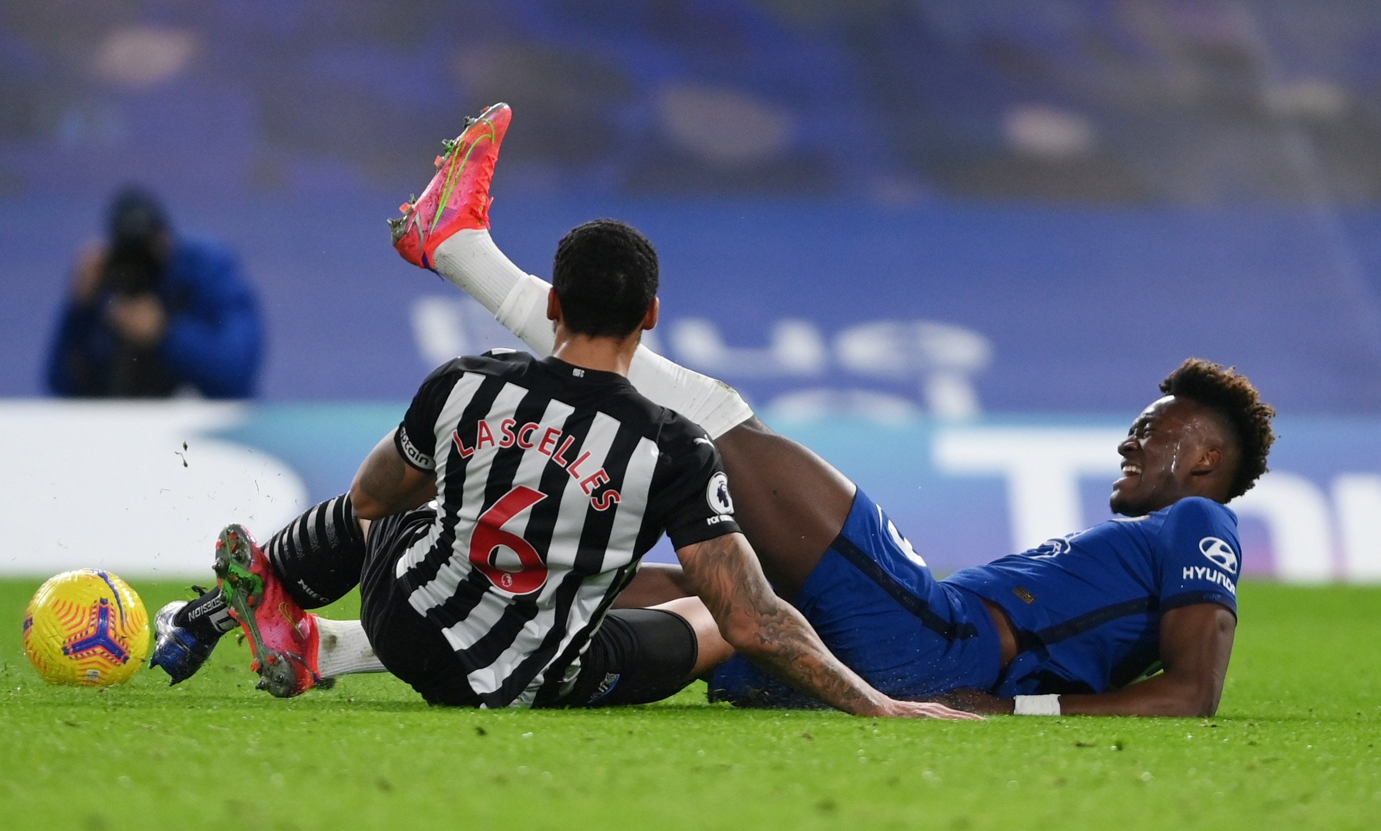 Chelsea tro lai top 4 anh 3