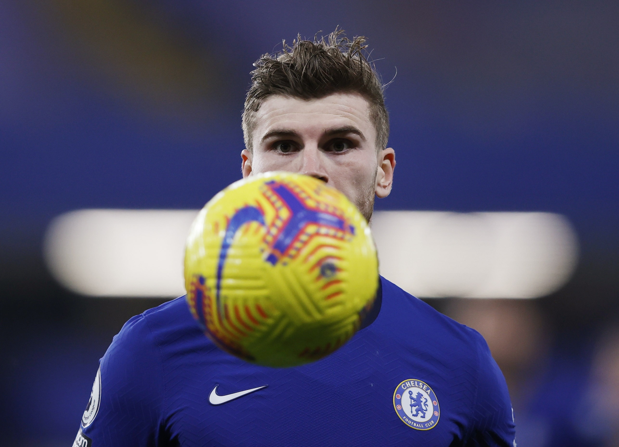 Chelsea tro lai top 4 anh 8