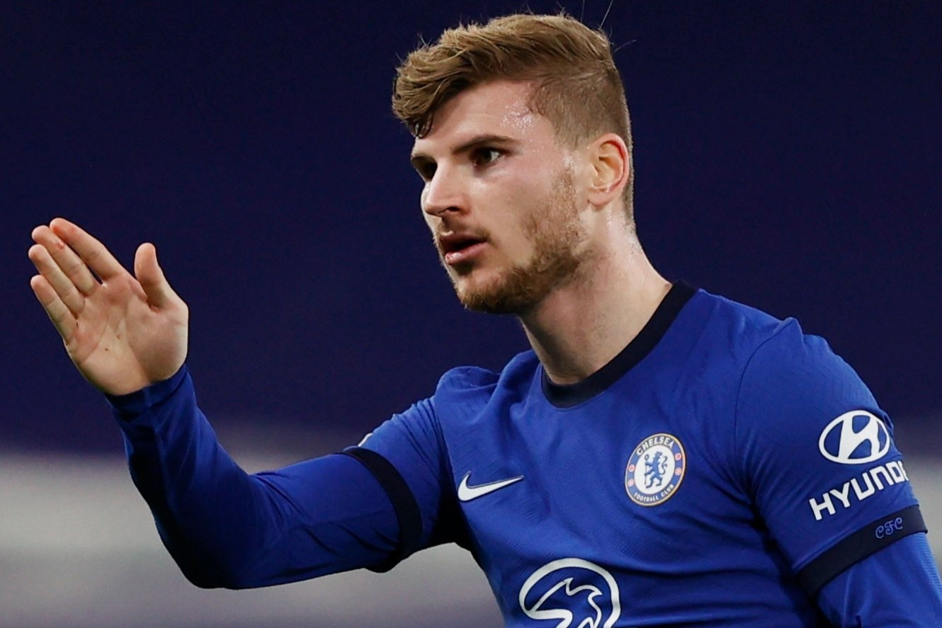 Chelsea tro lai top 4 Premier League hinh anh