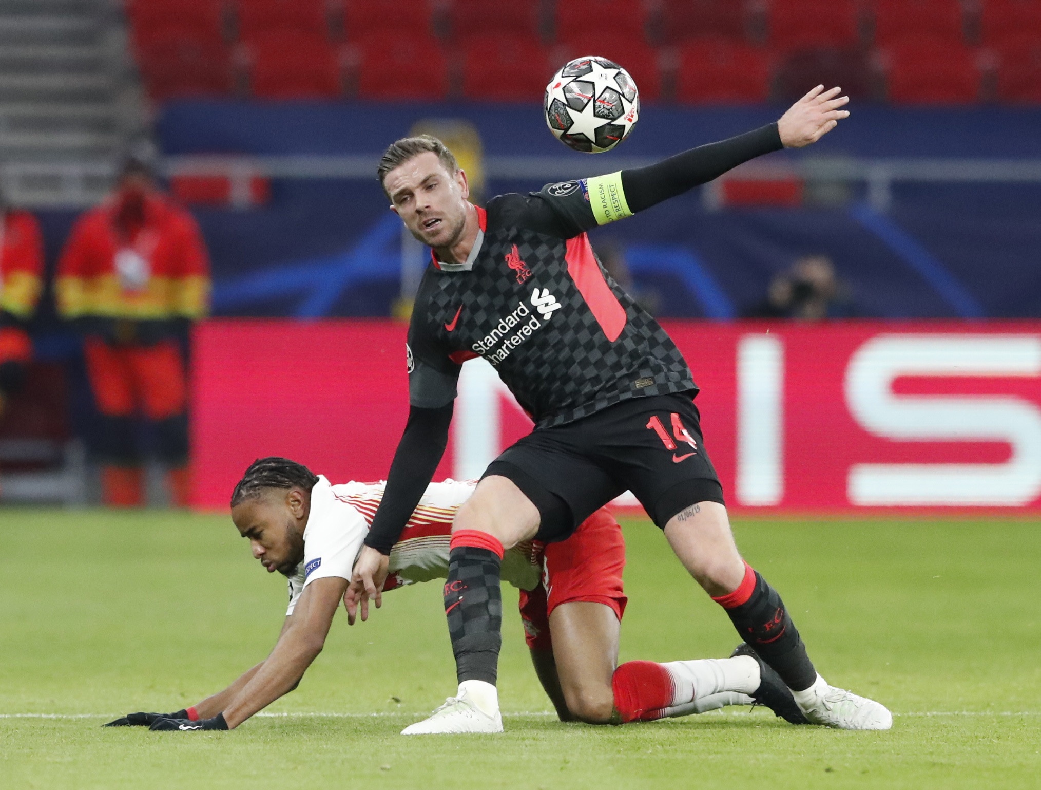 Leipzig dau voi Liverpool anh 3