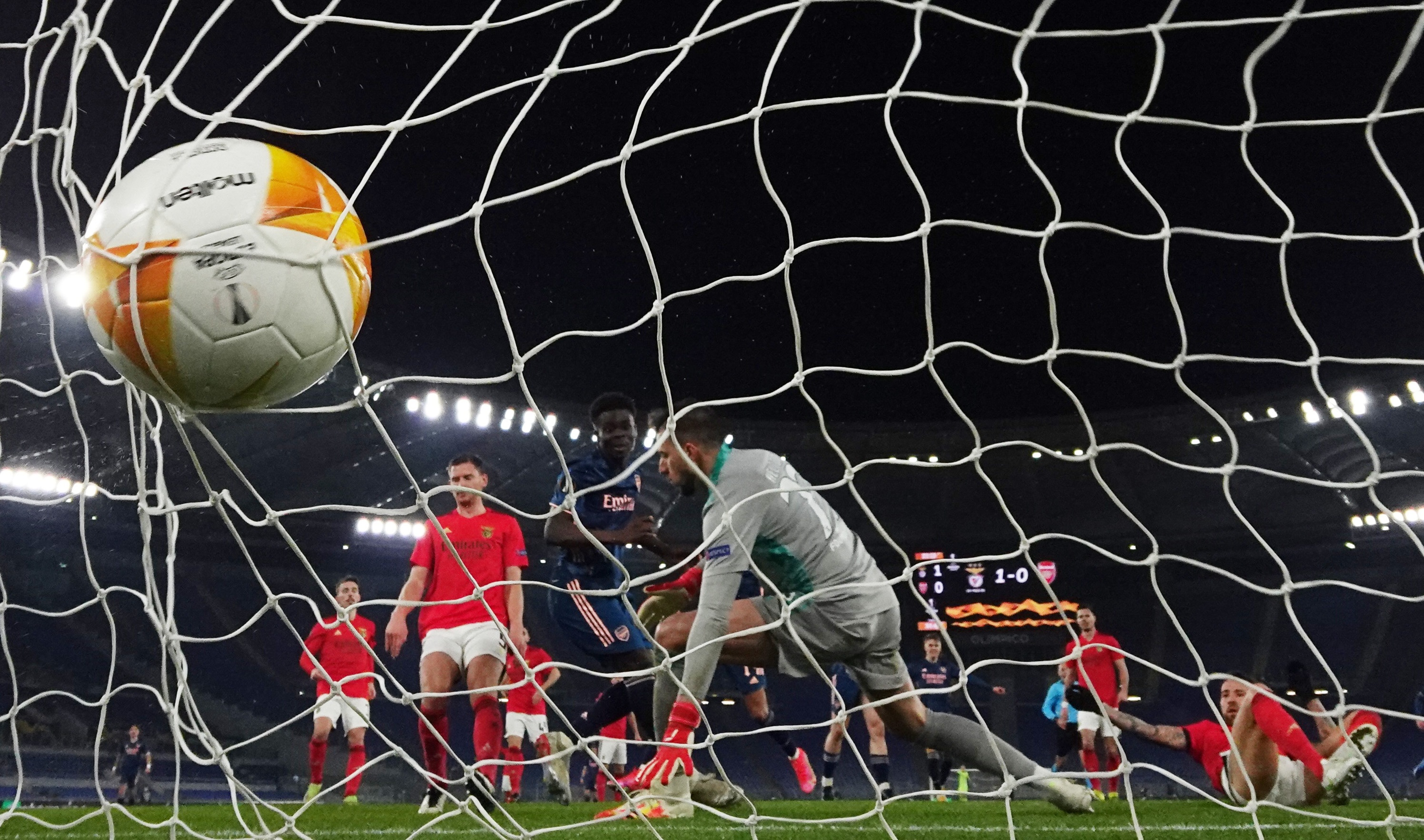 Arsenal toan thang Europa League anh 6