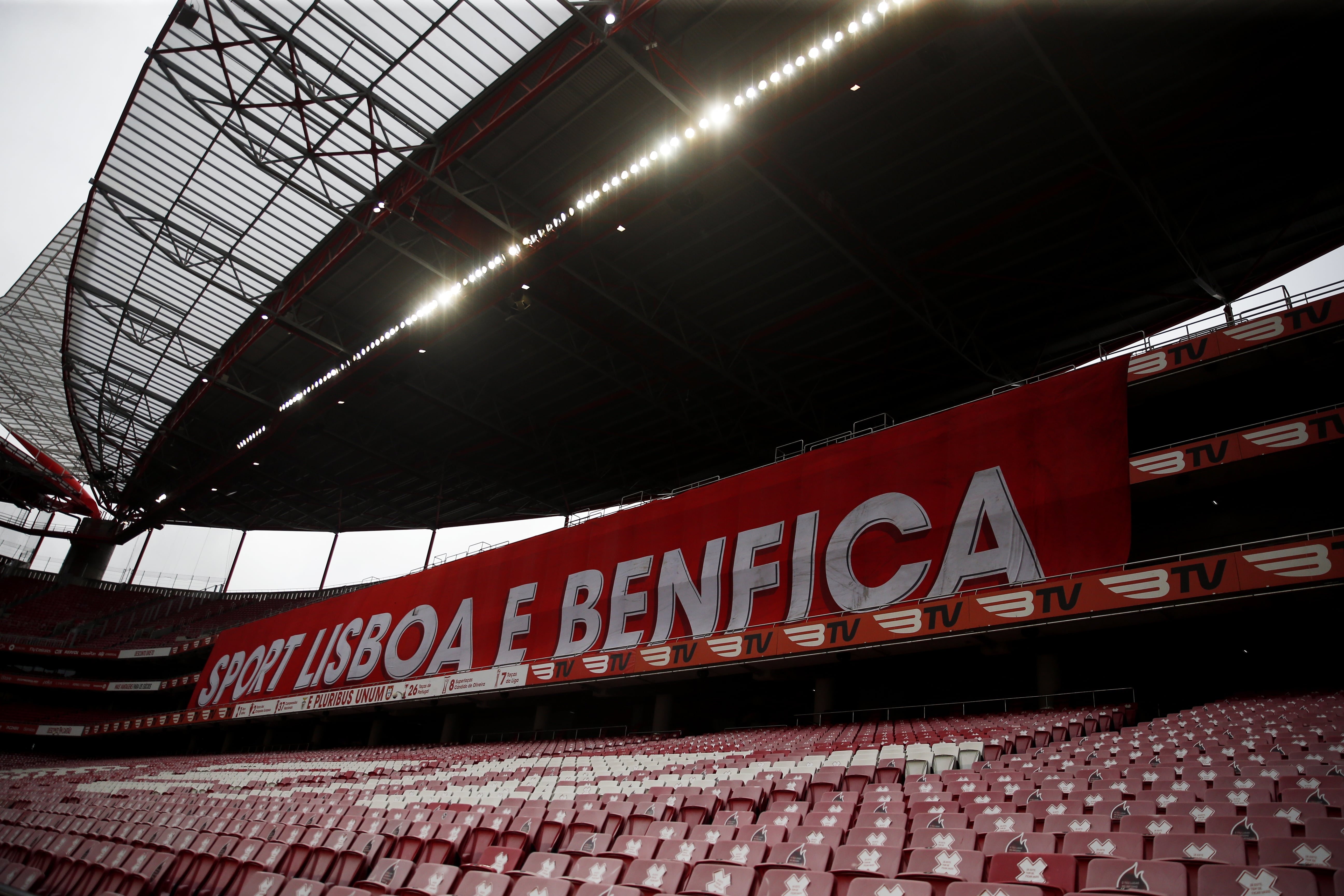 Benfica chuyen nhuong cau thu anh 1