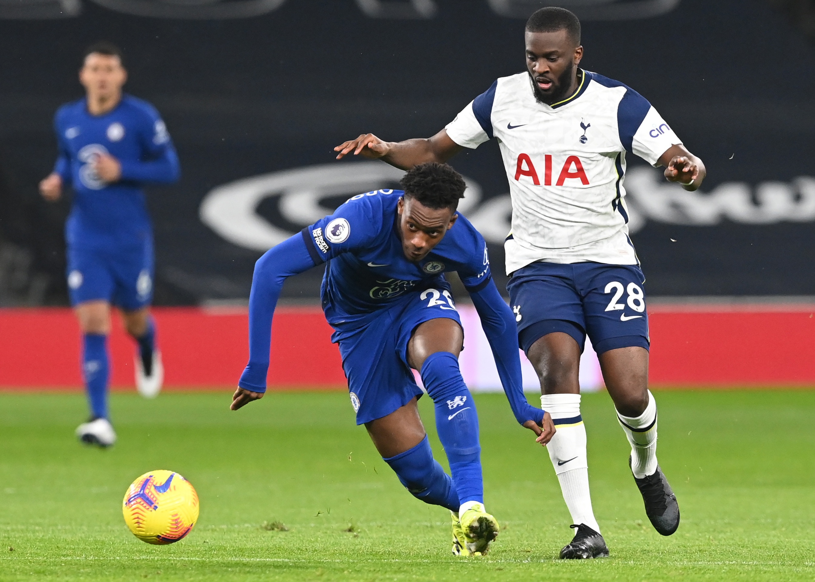 Chelsea dua top 4 anh 4