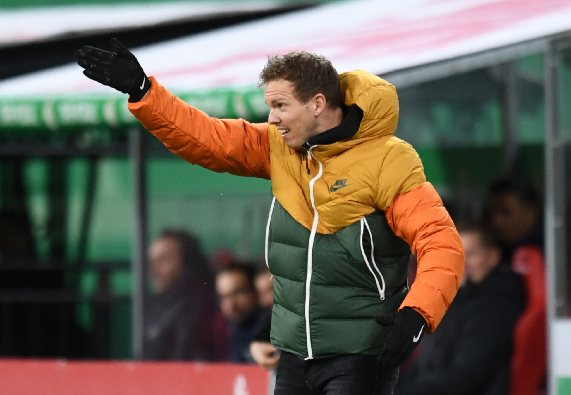 Mourinho bi sa thai anh 1