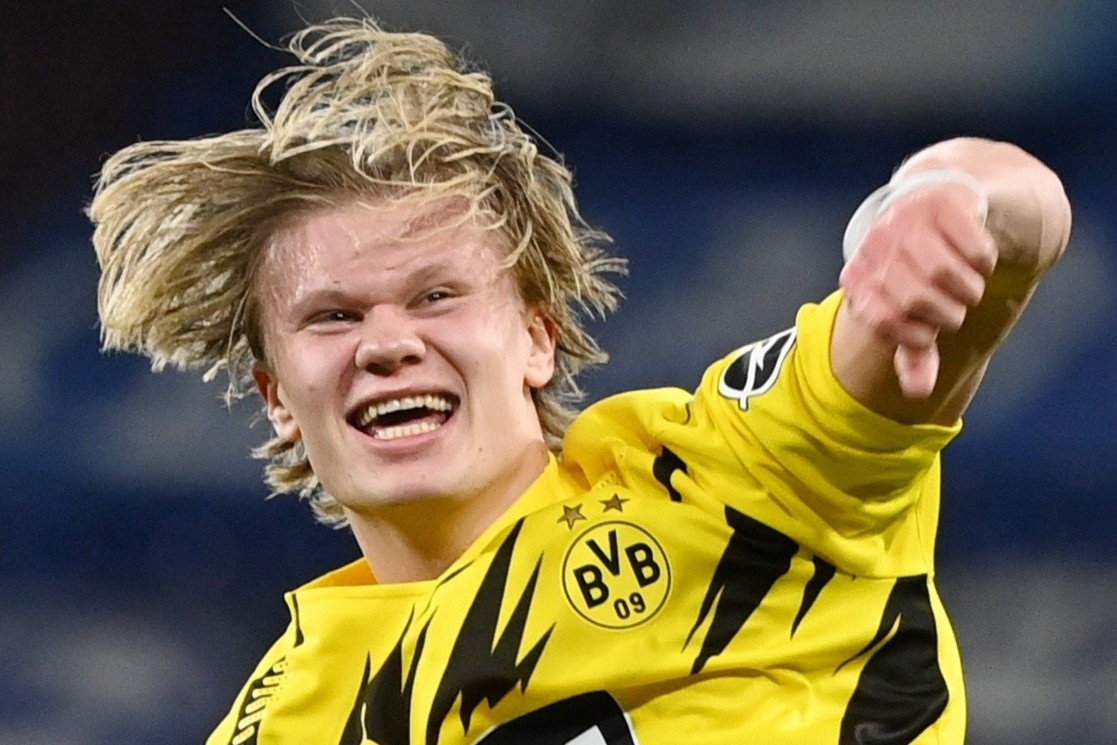 Barca can nhac vay tien de mua Haaland hinh anh