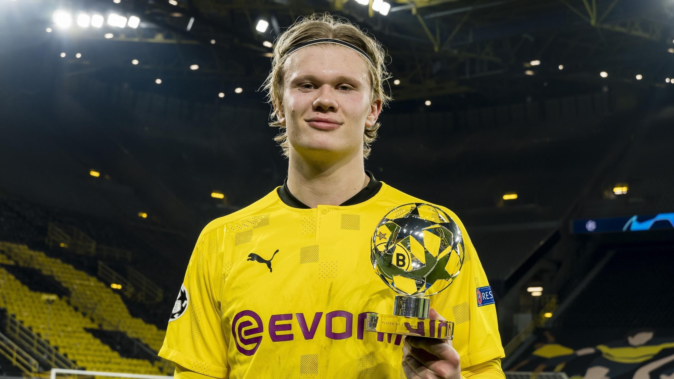 Haaland toa sang anh 1