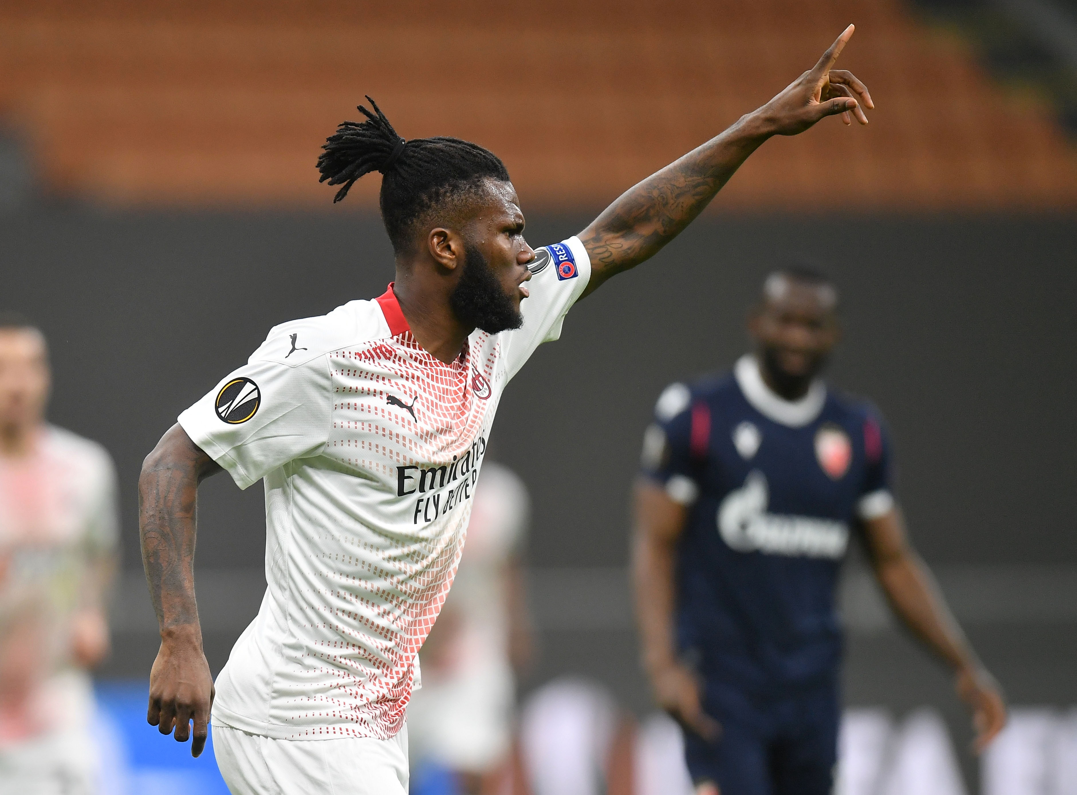 AC Milan vao vong trong anh 3