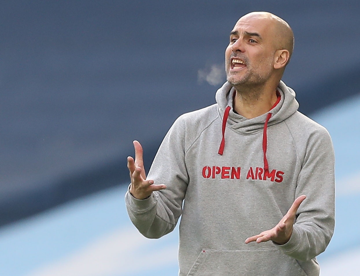 Dan sao du bi Man City anh 1