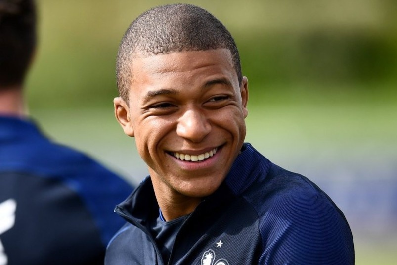 Mbappe tung duoc Zidane moi di xe khi den Real hinh anh