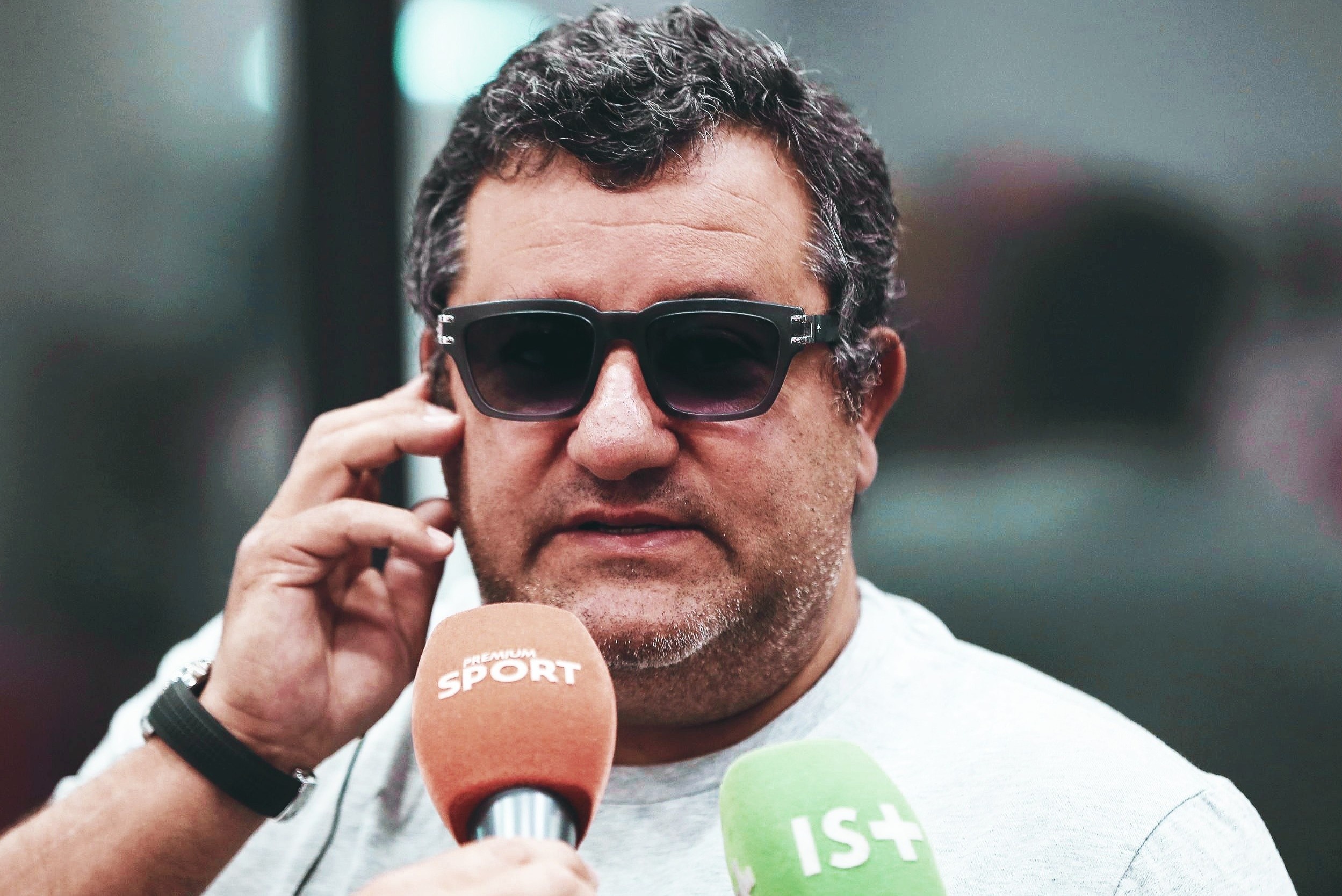 Raiola se la loi the de MU co duoc Haaland hinh anh