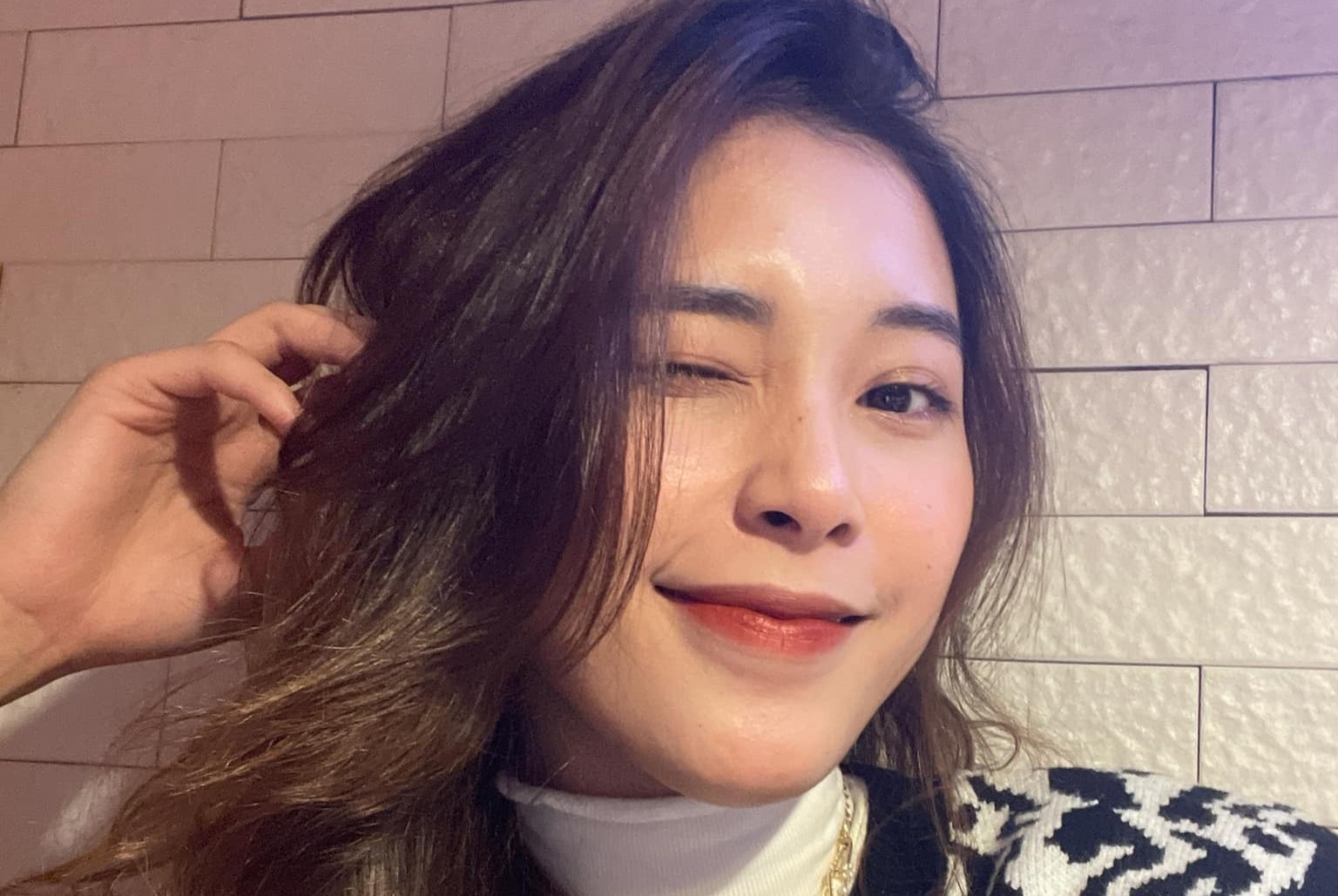 Chuyen hai Thu Huyen khong duoc chuyen sang doi khac hinh anh