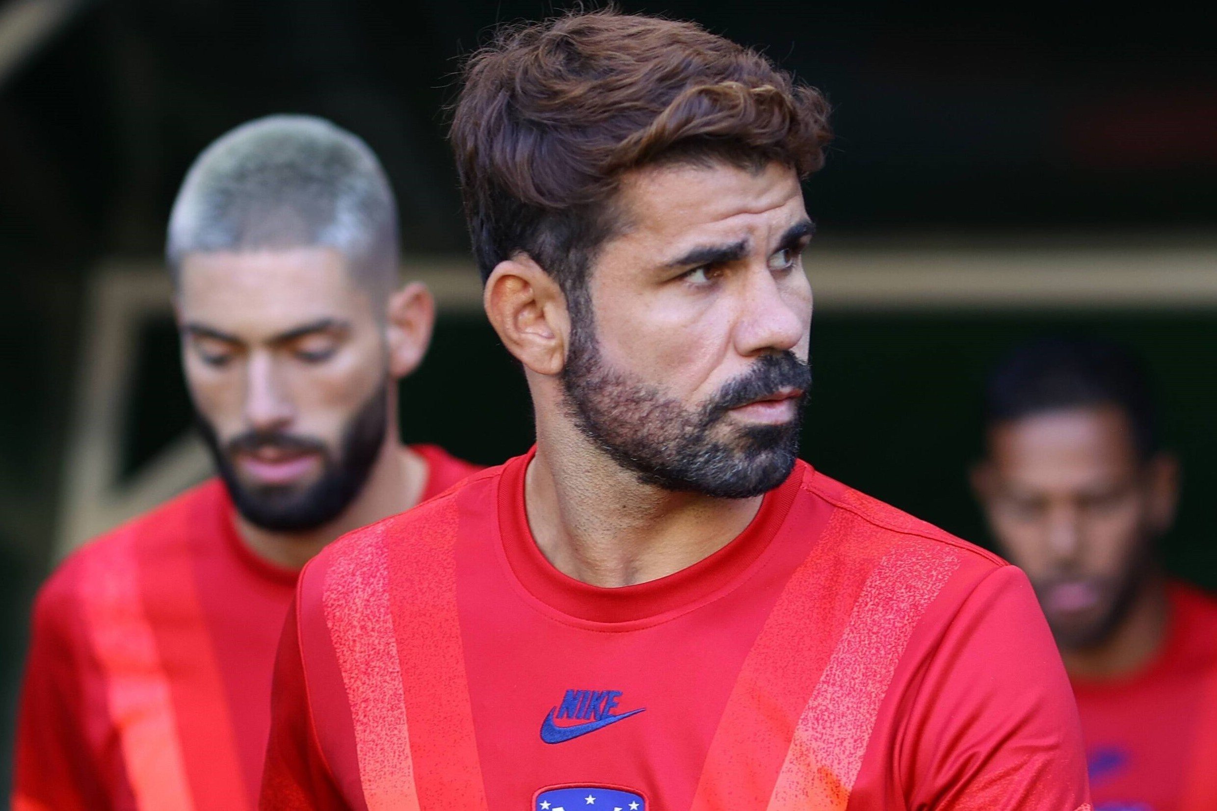 Diego Costa chuan bi thoat canh that nghiep hinh anh