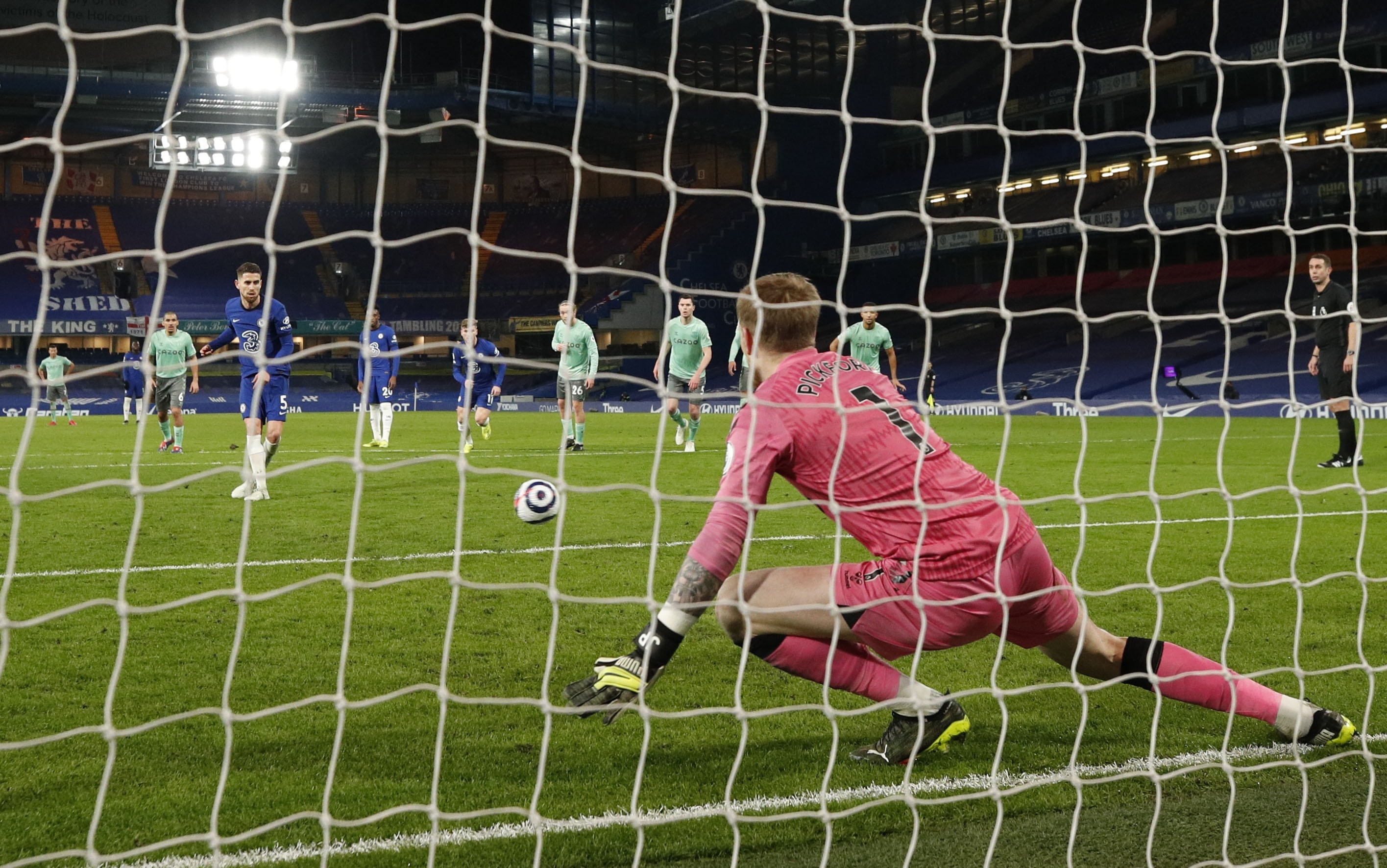 Chelsea bat bai anh 2