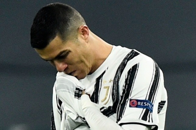 'Ronaldo gay that vong nhieu hon Messi' hinh anh