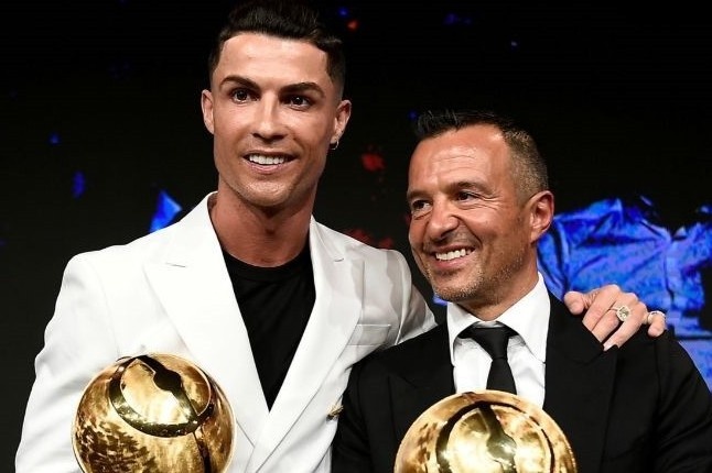 Jorge Mendes la cau noi giua PSG va Ronaldo hinh anh
