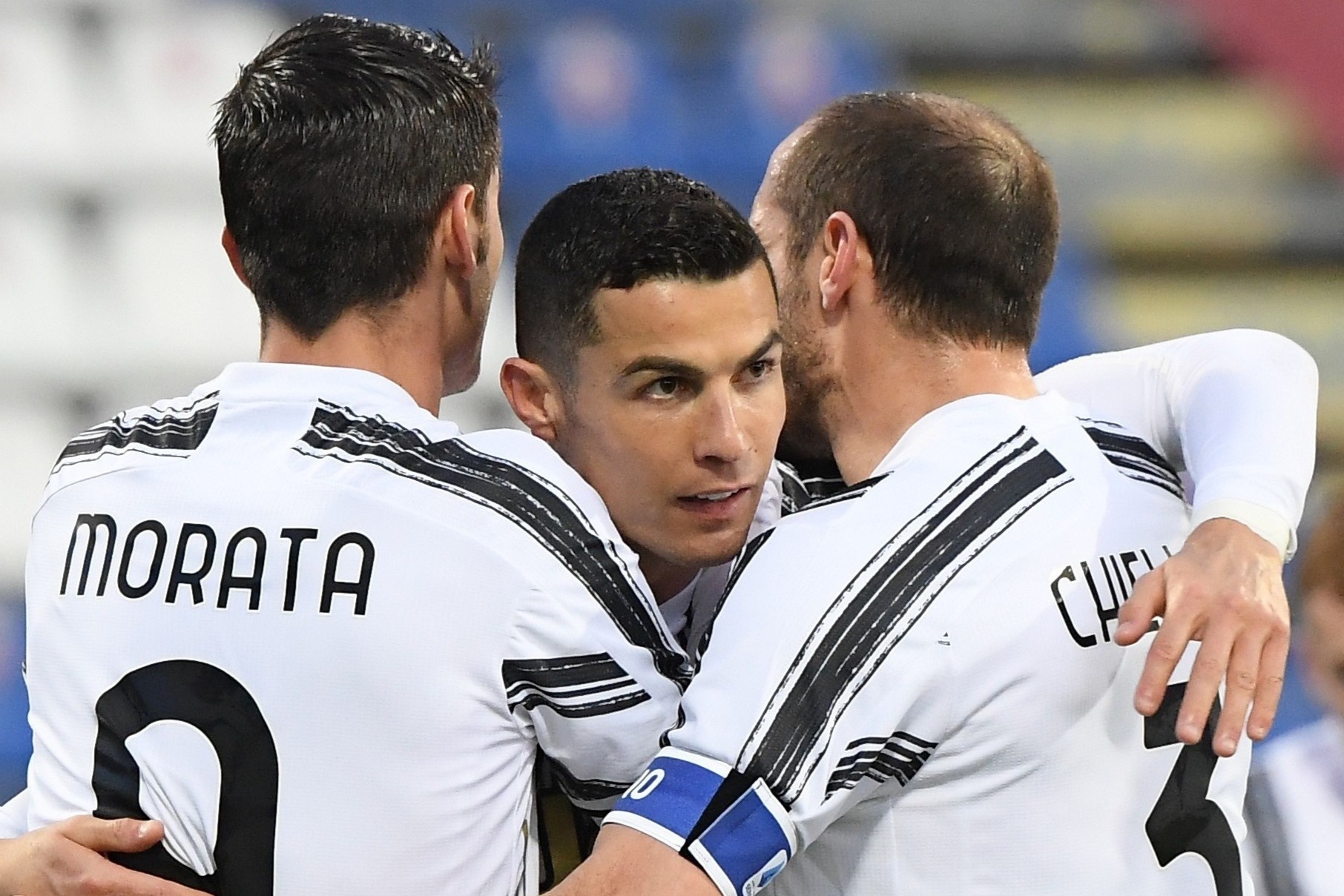 Ronaldo thiet lap cot moc moi tai Serie A hinh anh