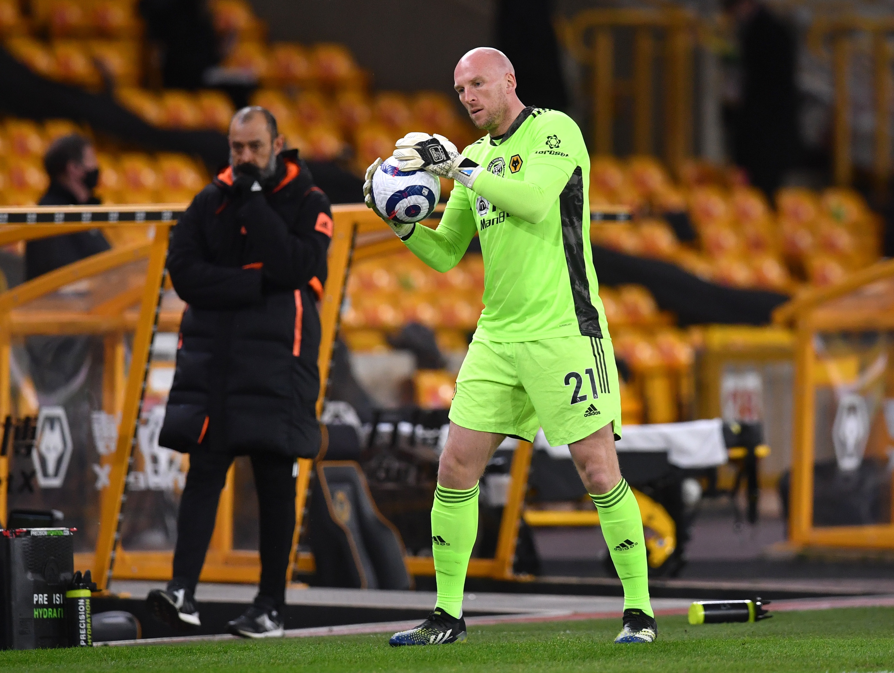 Patricio chan thuong anh 7