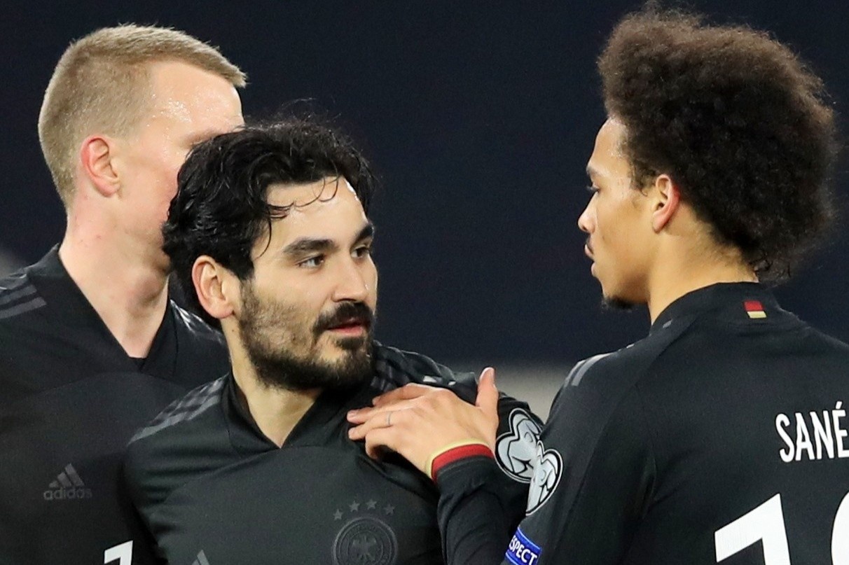 Tuyen Duc thang dam o tran ra quan vong loai World Cup hinh anh