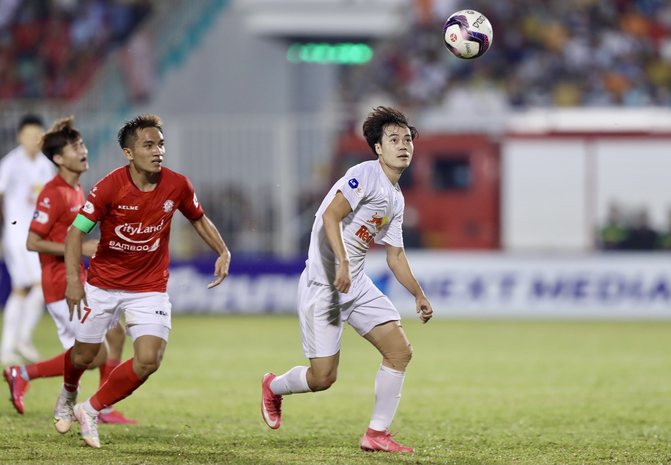 HAGL thang 3-0 anh 1