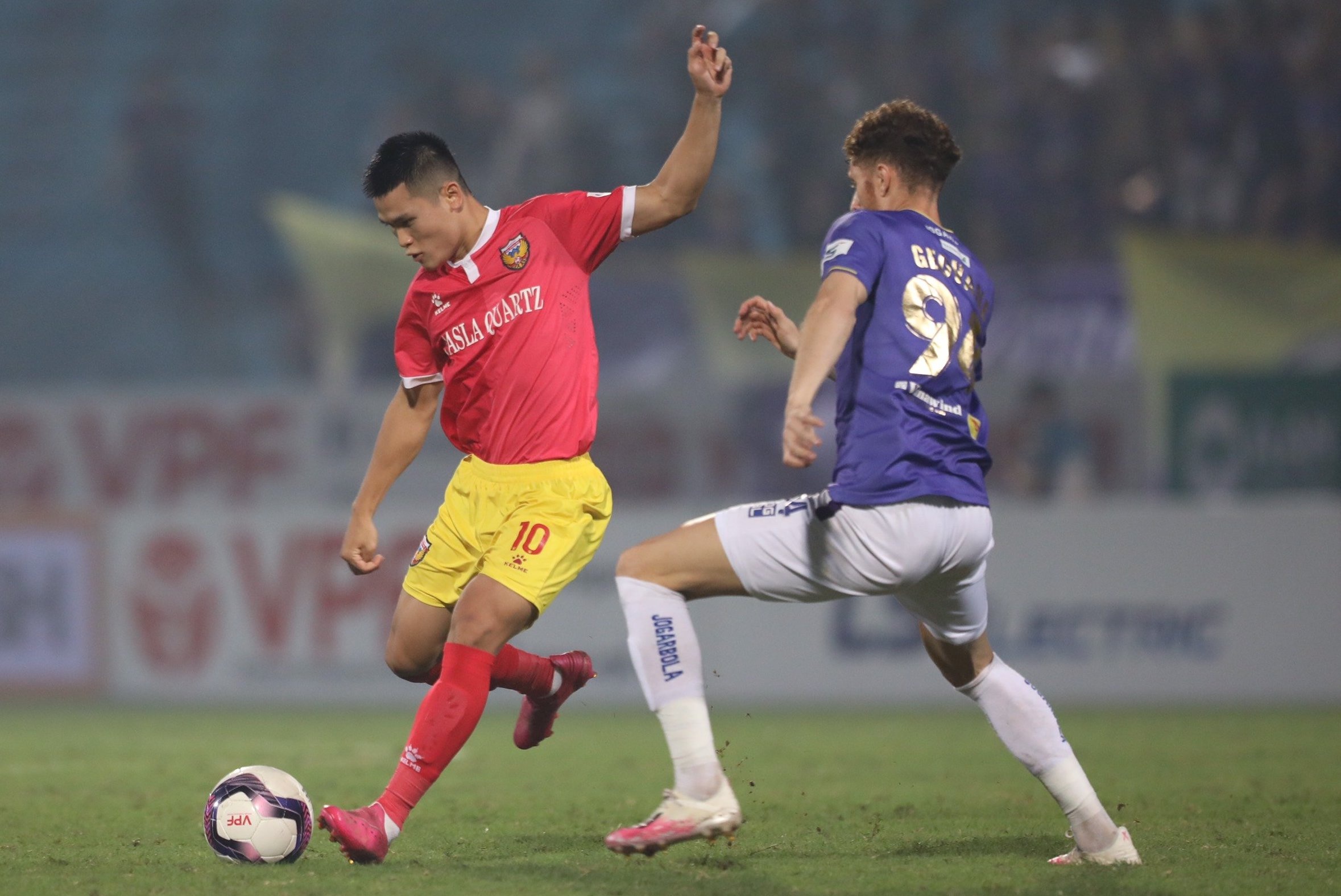 Hung Dung chan thuong anh 6