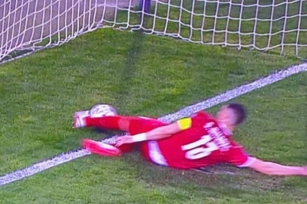 Ronaldo nem bang doi truong anh 1