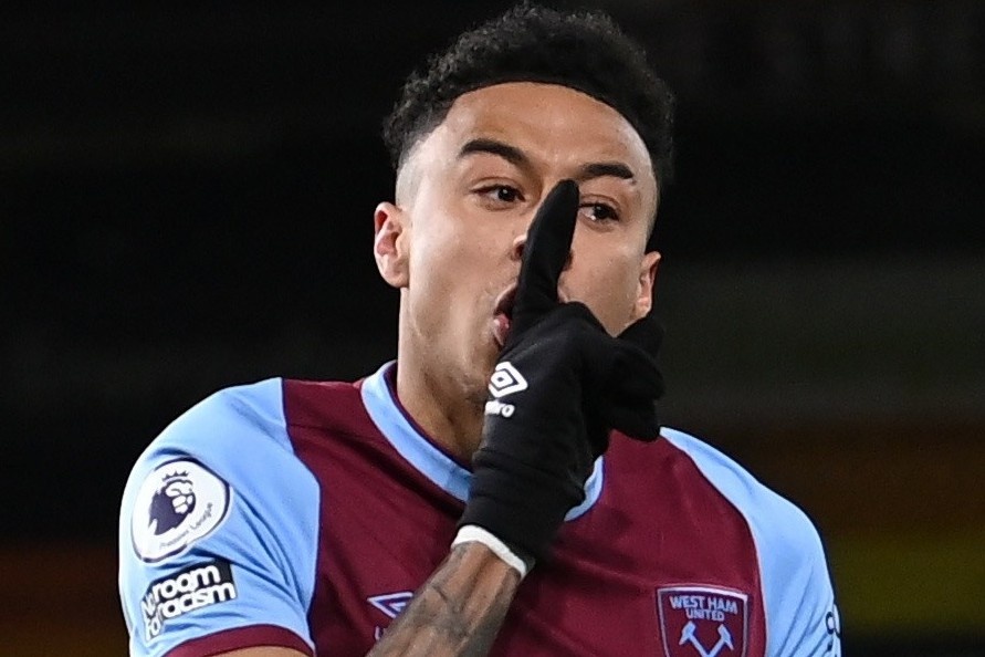 Huyen thoai khuyen MU ban Lingard voi gia cao hinh anh