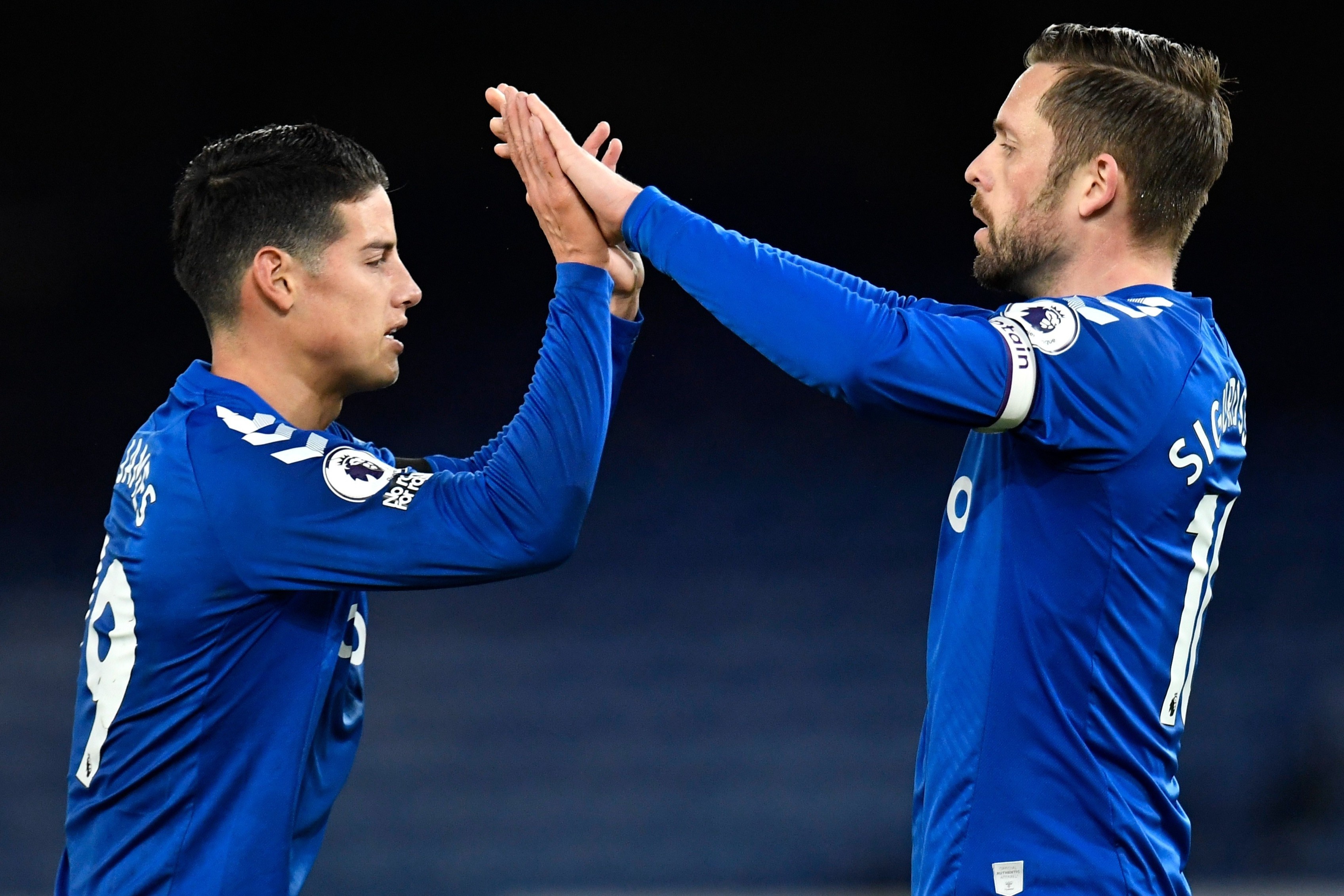 Kane roi Tottenham anh 1