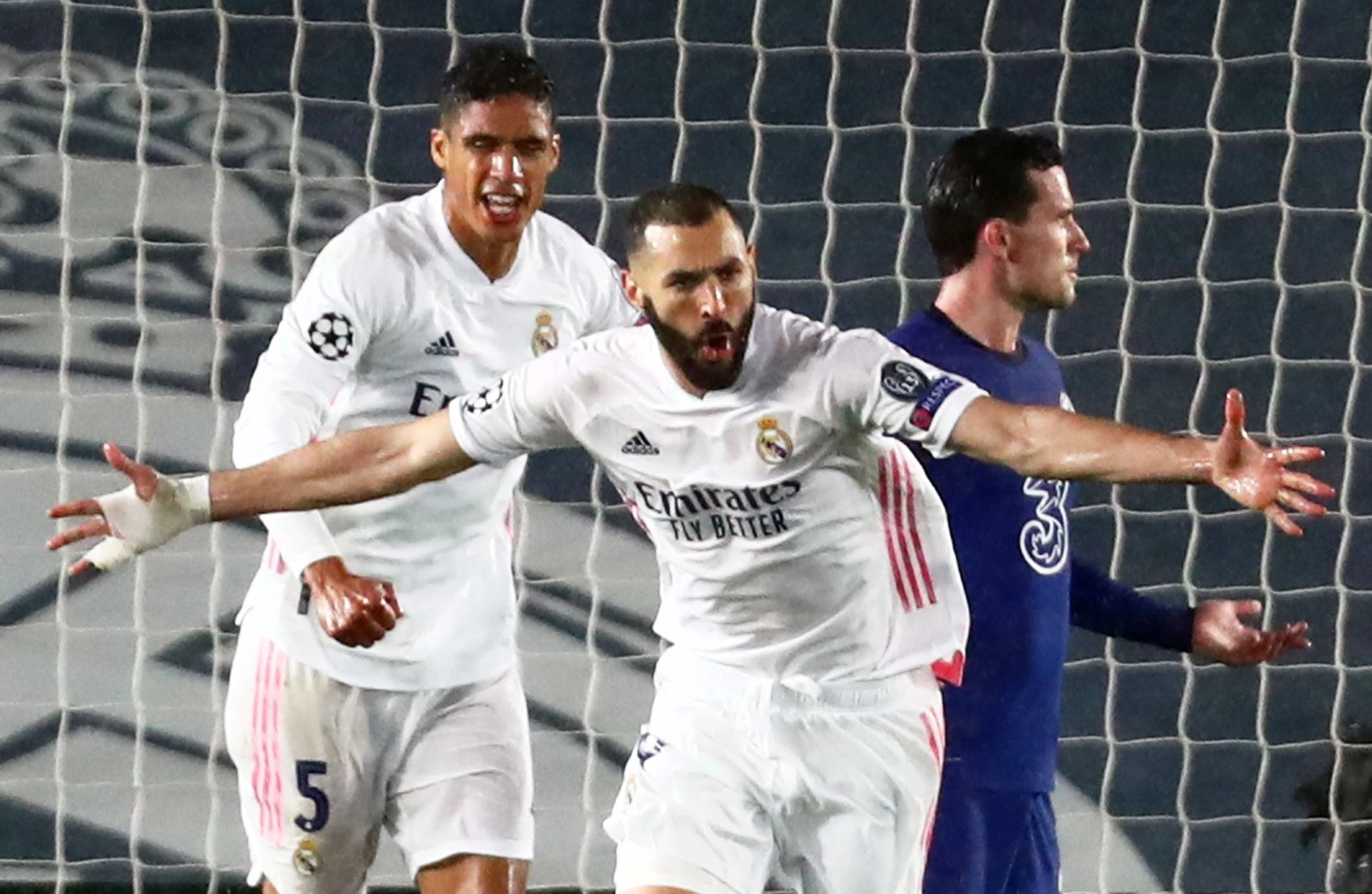 Real Madrid dau voi Chelsea anh 2