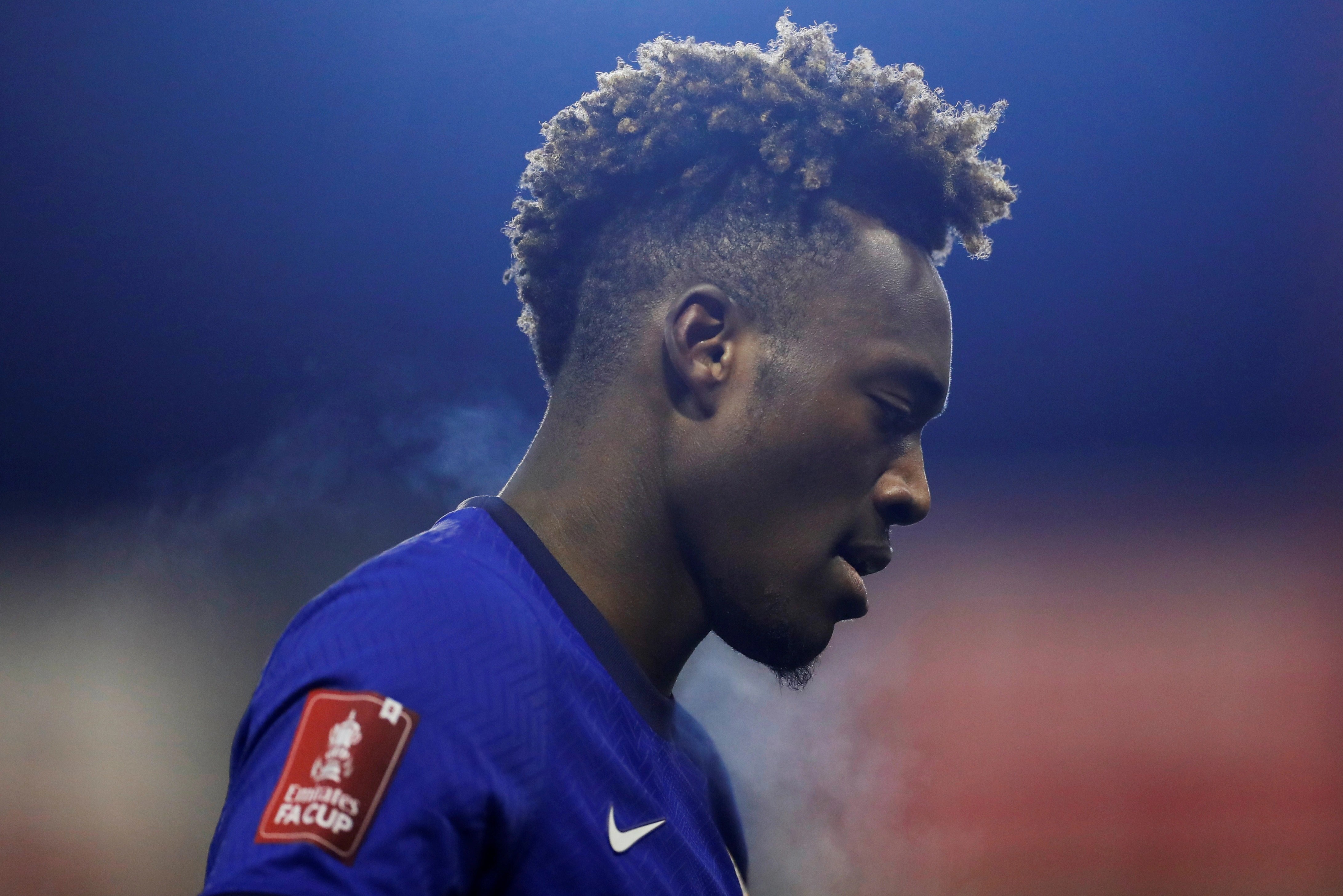 Ban gai cau thu Chelsea chi trich HLV Tuchel hinh anh