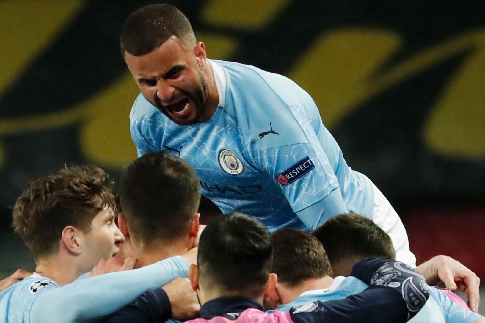 Man City khong dung lai hinh anh