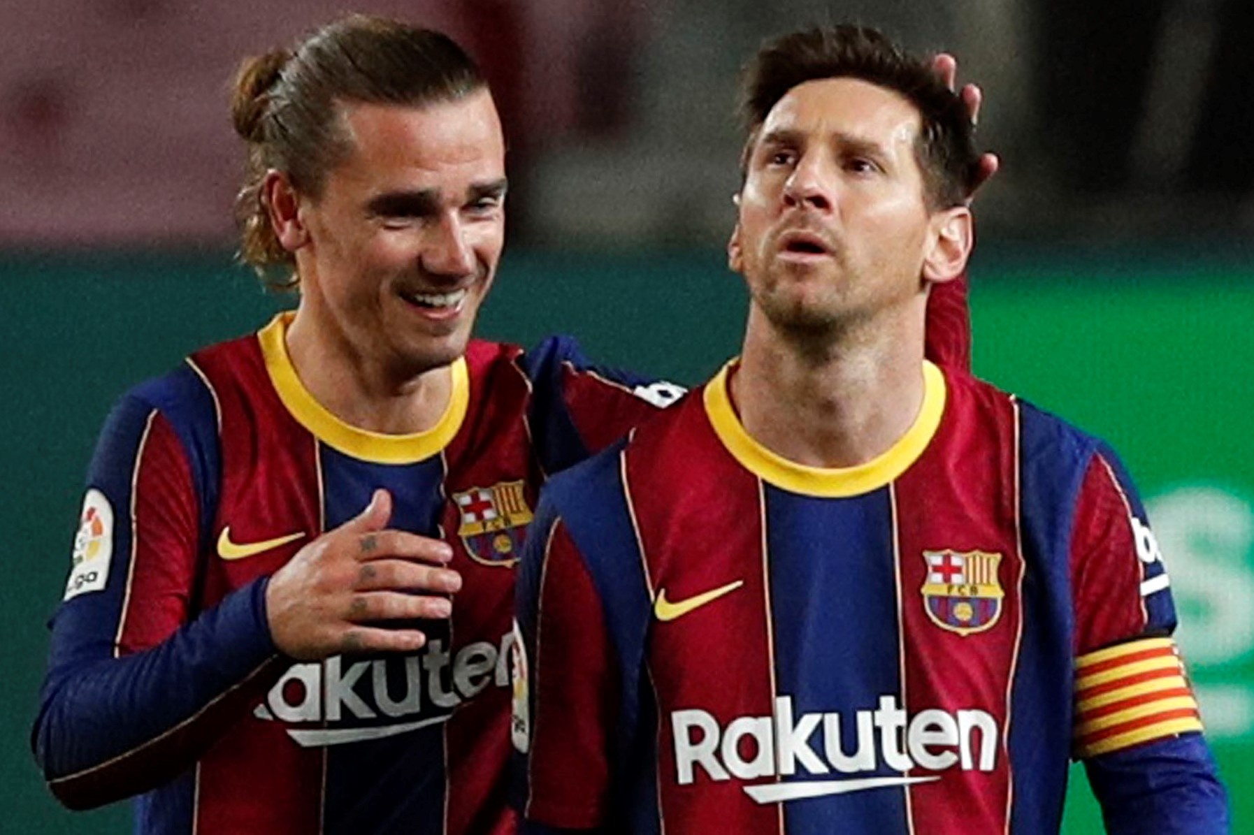 Messi lan dau mo tiec tai nha moi dong doi hinh anh