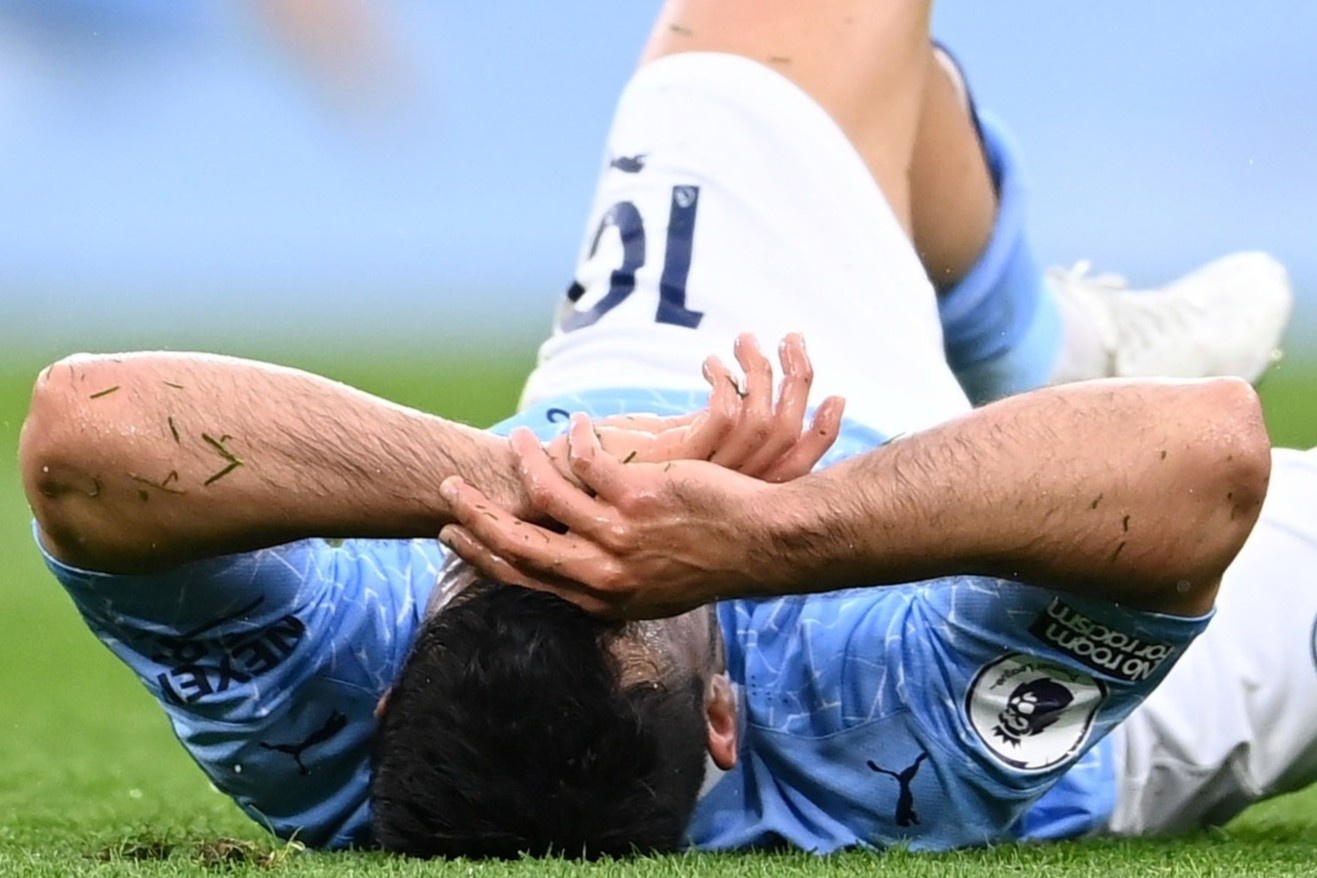 Aguero tra gia cho su pho truong hinh anh