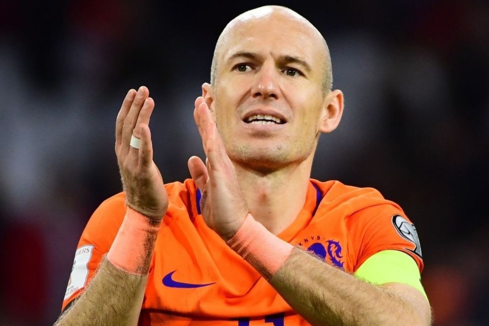Robben san sang tro lai tuyen Ha Lan hinh anh