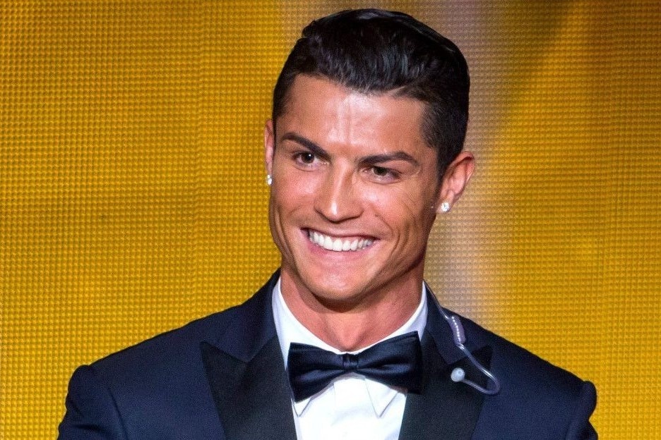 Ronaldo: 'That thu vi khi xem Haaland va Mbappe' hinh anh