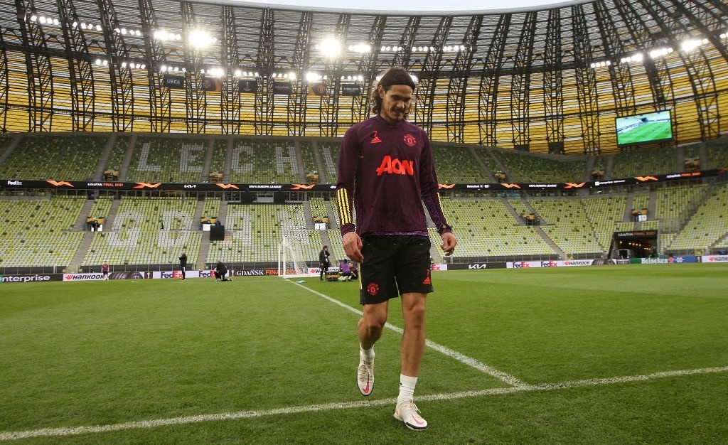 Cavani lop bong anh 1