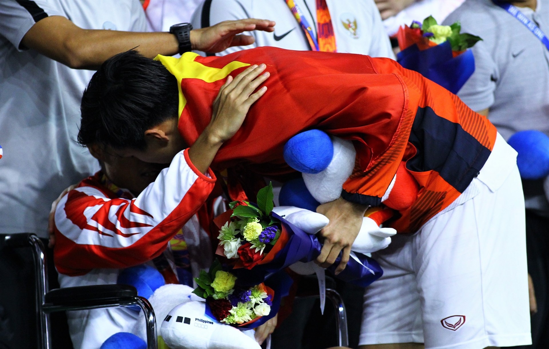 Viet Nam dau voi Indonesia anh 1