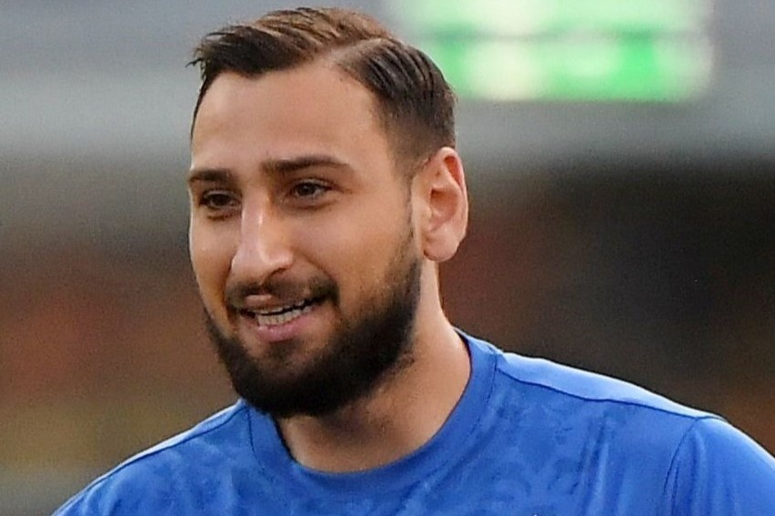 'PSG hoan tat hop dong chieu mo Donnarumma' hinh anh