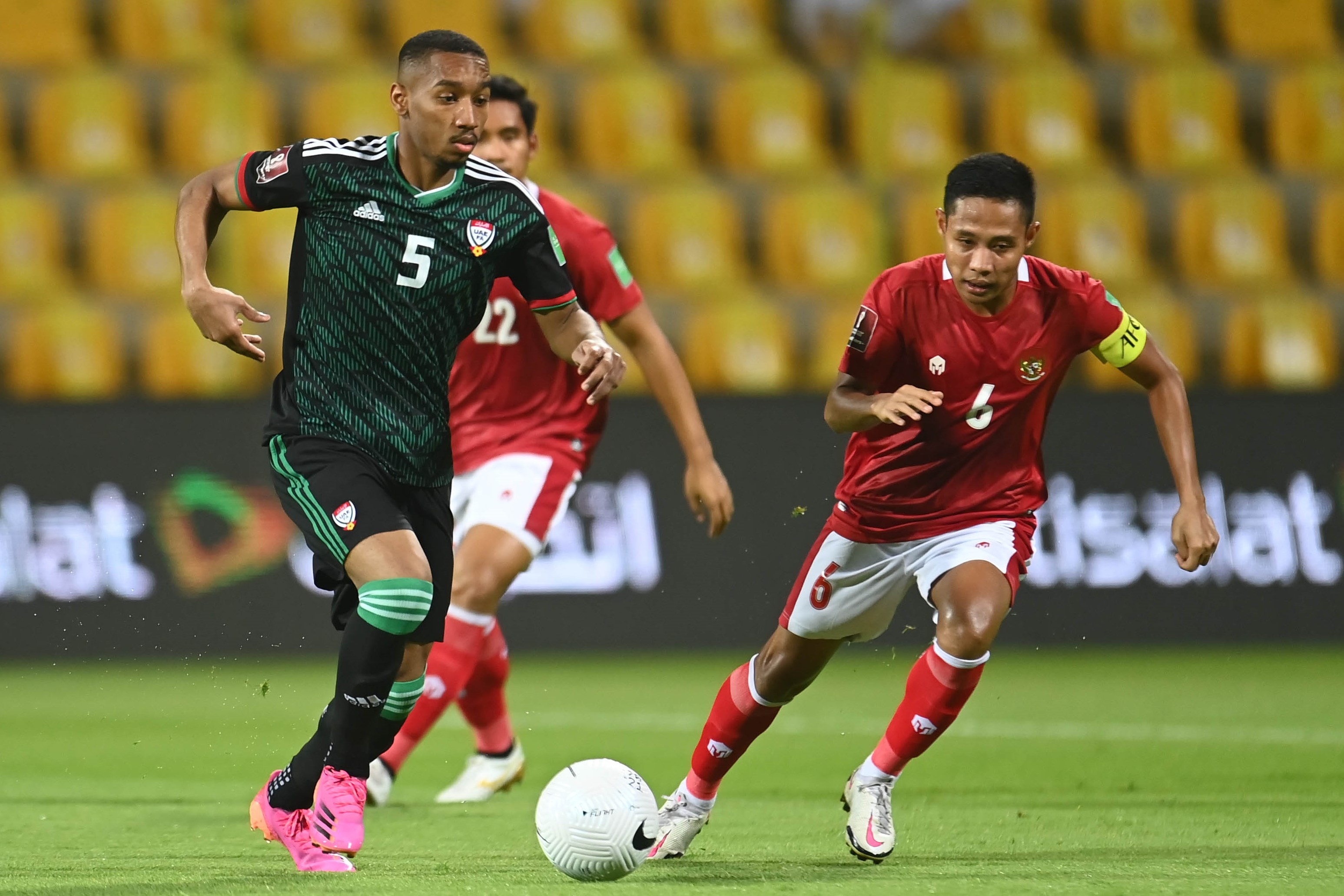 Indonesia thua UAE anh 1