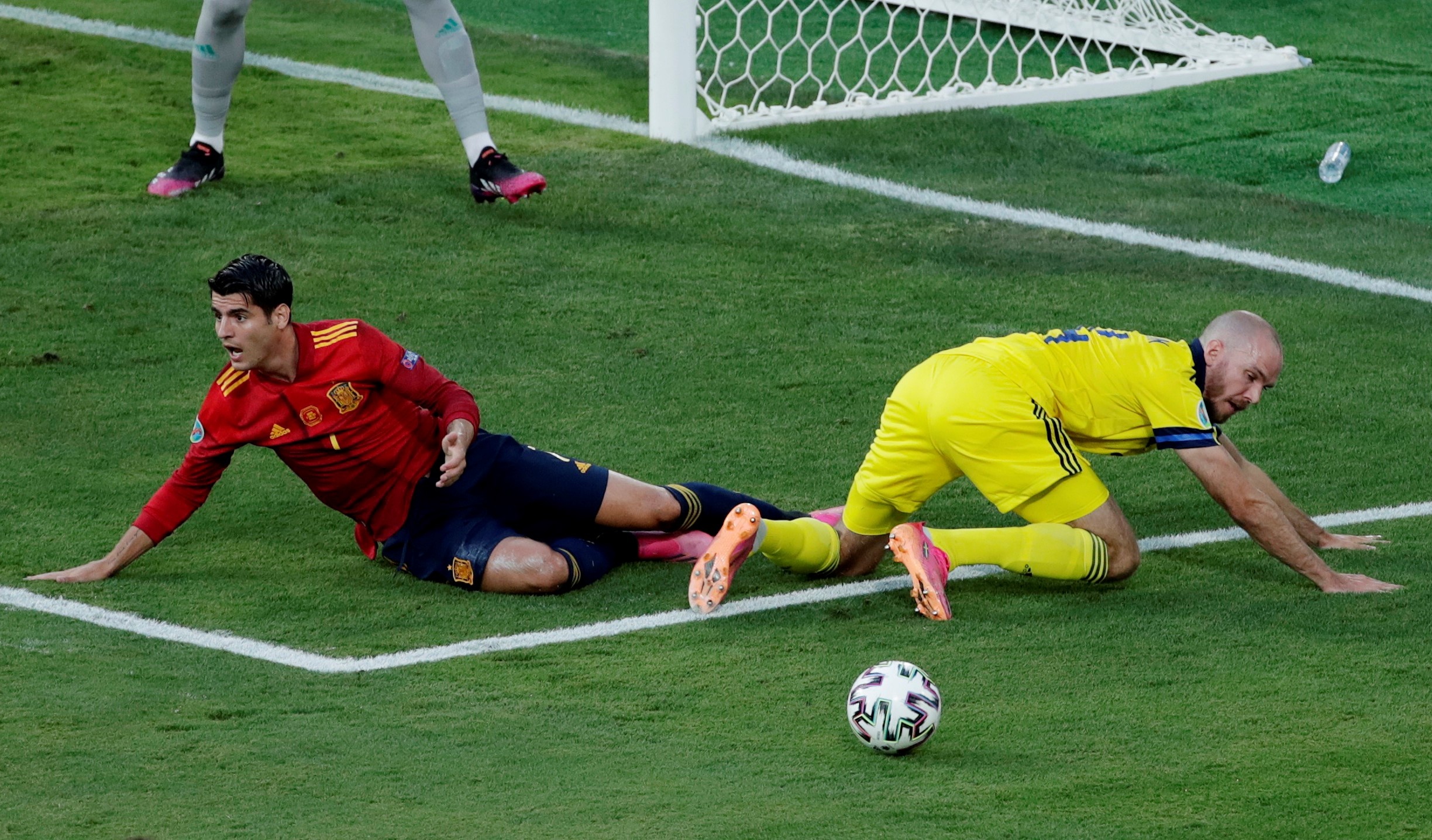 Tay Ban Nha dau voi Thuy Dien anh 4