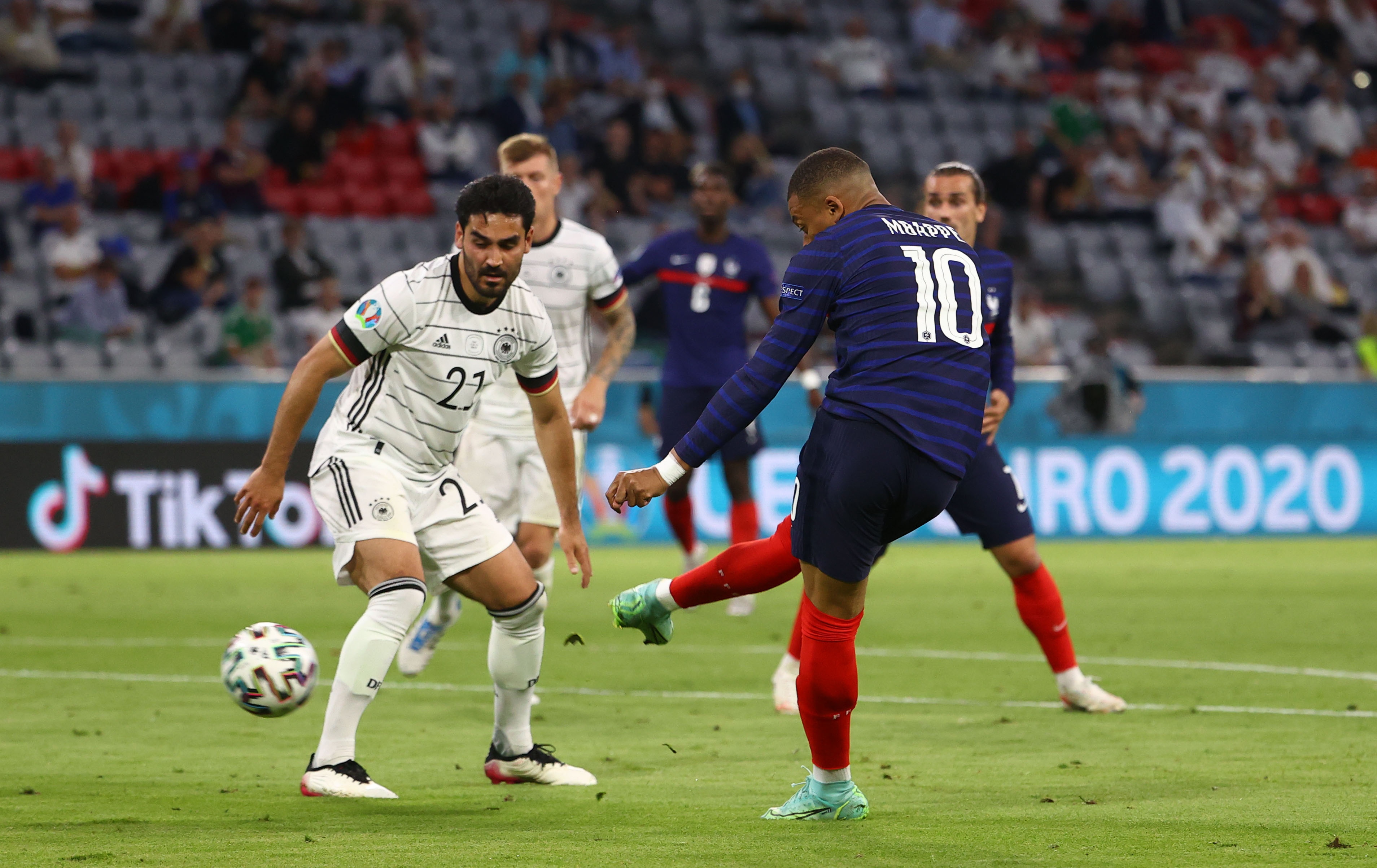 Phap thang Duc anh 4