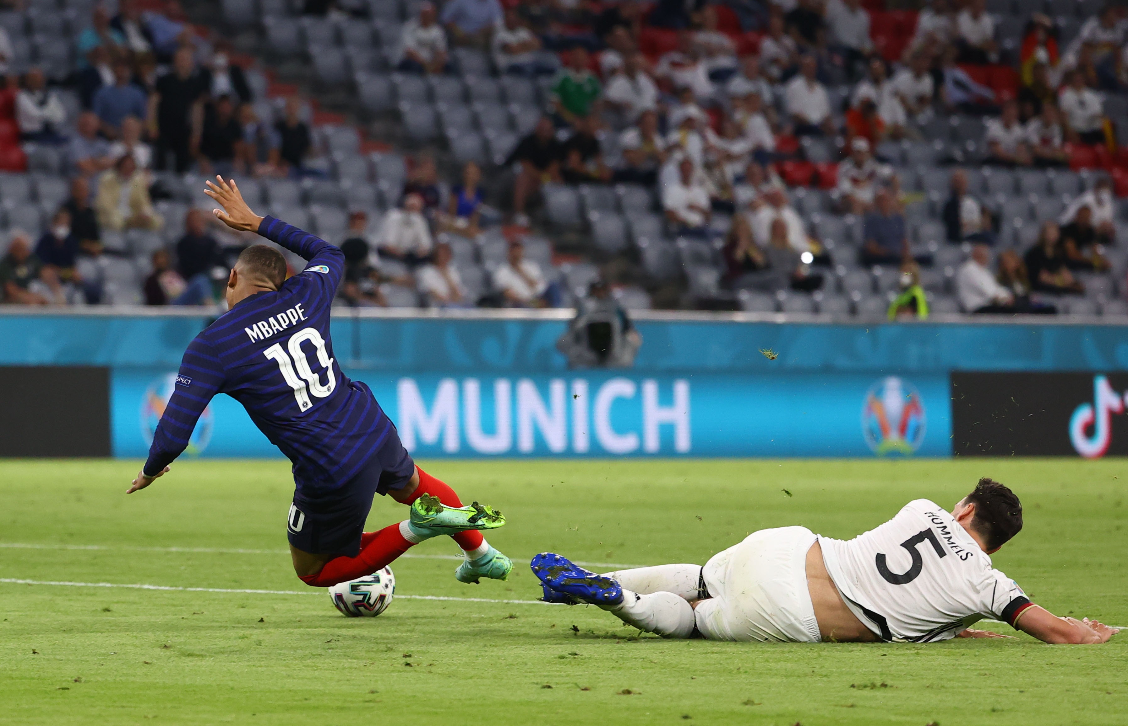 Phap thang Duc anh 7