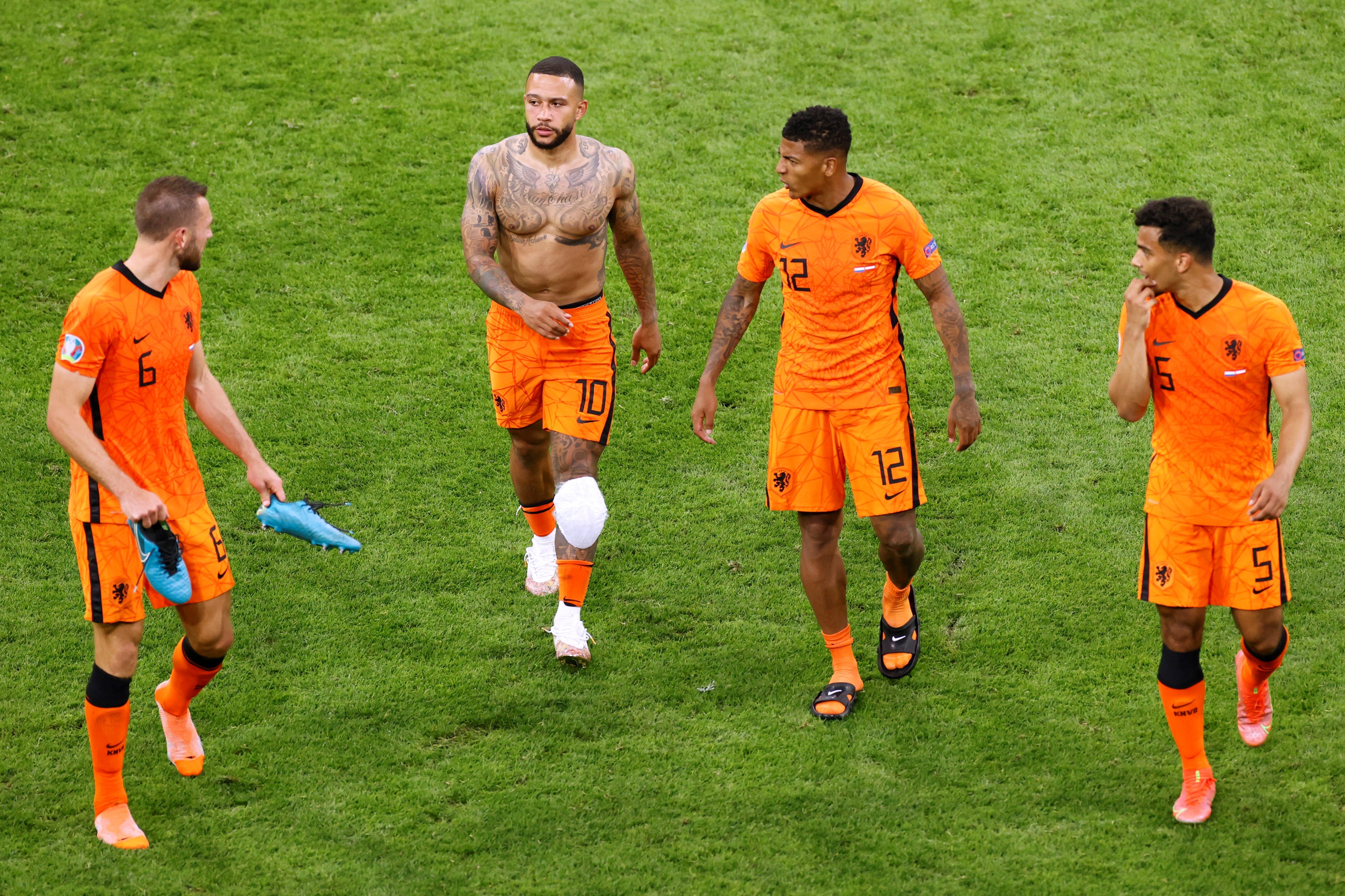 Ha Lan vuot qua vong bang anh 10