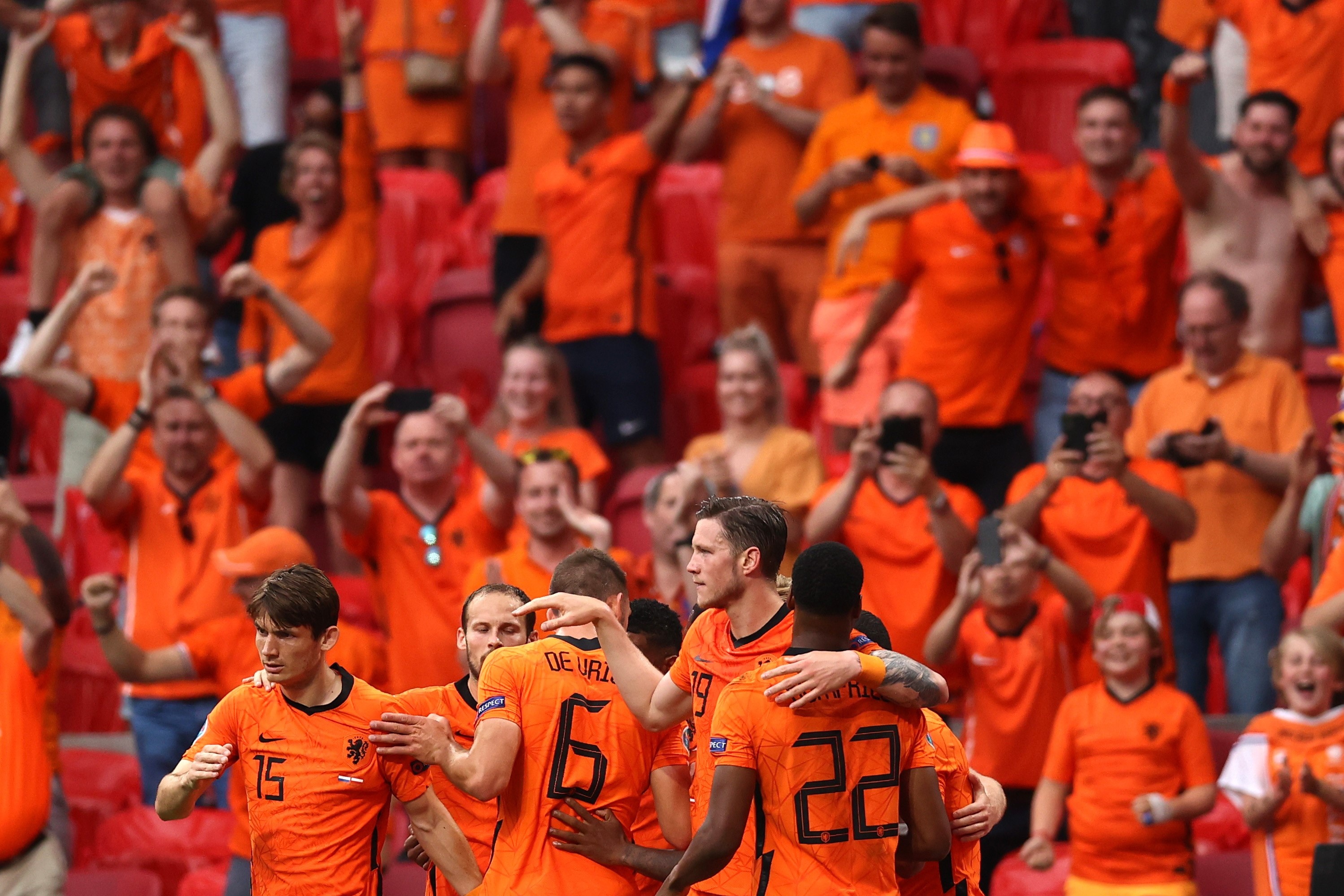 Ha Lan vuot qua vong bang anh 4