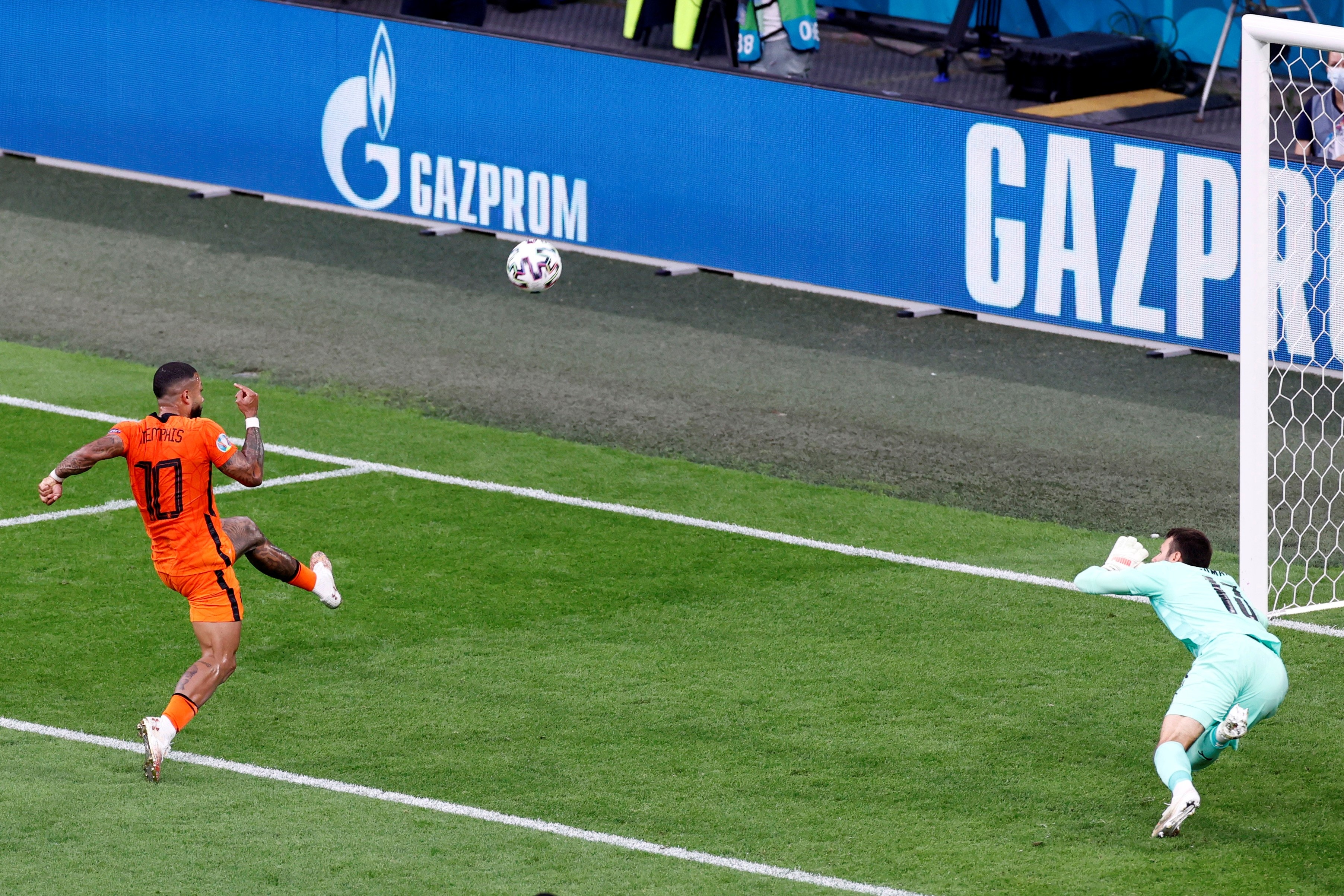 Ha Lan vuot qua vong bang anh 5