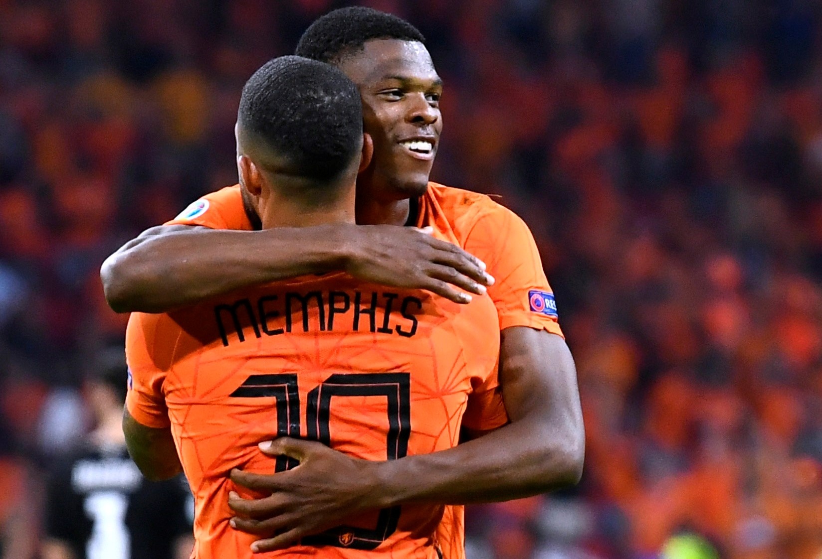 Ha Lan vuot qua vong bang anh 8