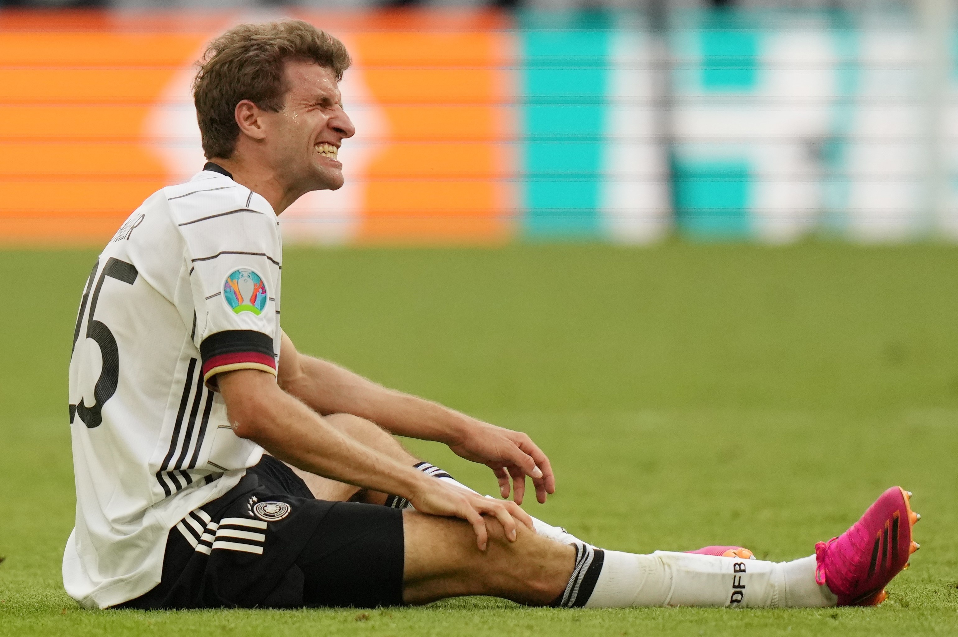 Duc mat Muller o tran gap Hungary hinh anh